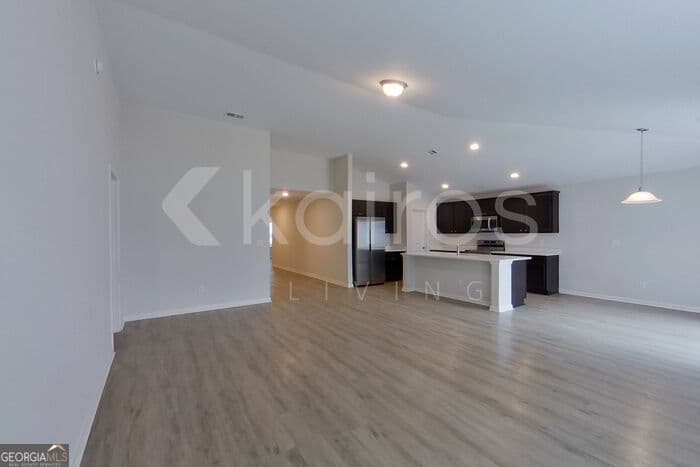 3 bedroom, 2 bathroom, 1,733 sq ft single family residence for rent at 12 Carrollton Drive, Brunswick, GA 31525 for $1,995 a month — photo 3