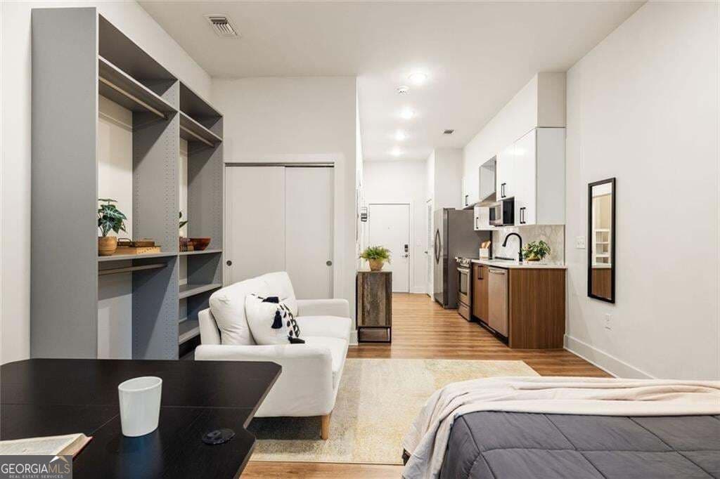 1 bedroom, 1 bathroom, 403 sq ft condominium for sale at 112 Rogers Street 202, Atlanta, GA 30317 — photo 9