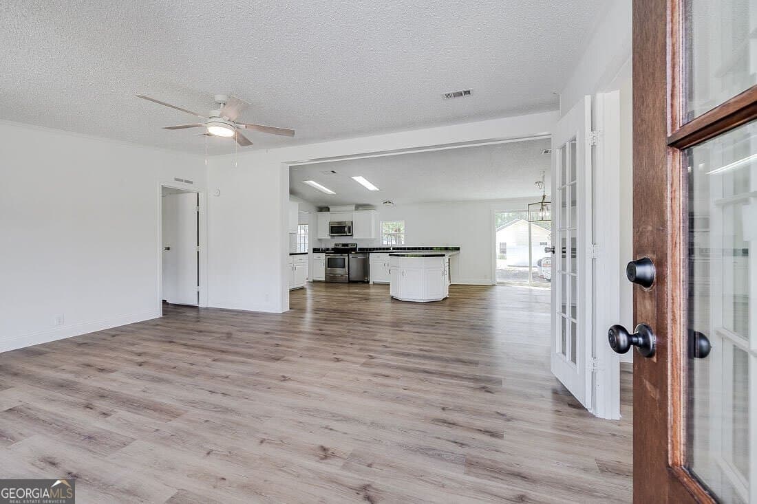 3 bedroom, 2 bathroom, 2,240 sq ft single family residence for sale at 318 Samuel Smalls Sr Avenue, Guyton, GA 31312 — photo 5