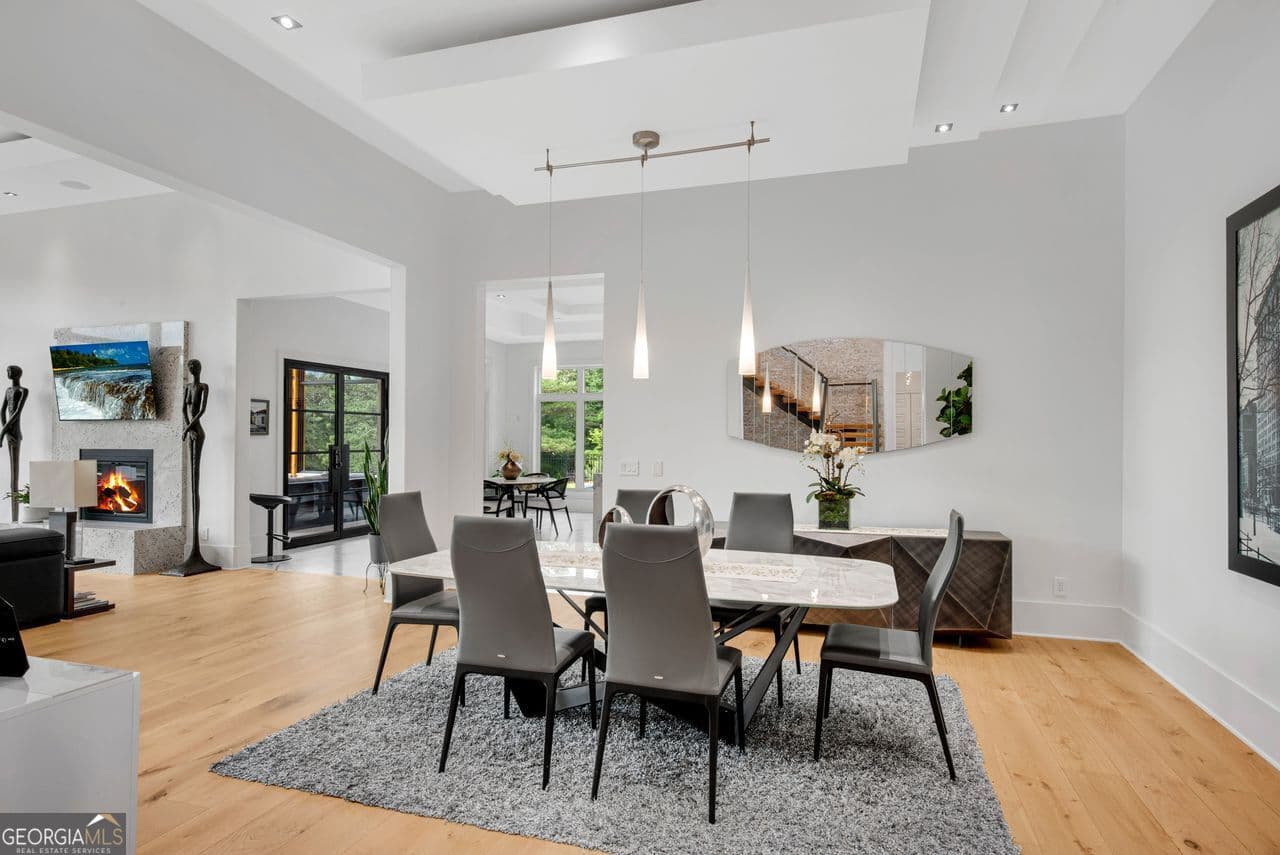 6 bedroom, 6.5 bathroom, 11,476 sq ft single family residence for sale at 645 River Knoll Drive, Marietta, GA 30067 — photo 10