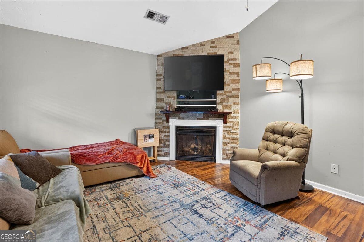3 bedroom, 2 bathroom, 1,400 sq ft single family residence for sale at 50 Tomkins Creek Trail, Forsyth, GA 31029 — photo 3