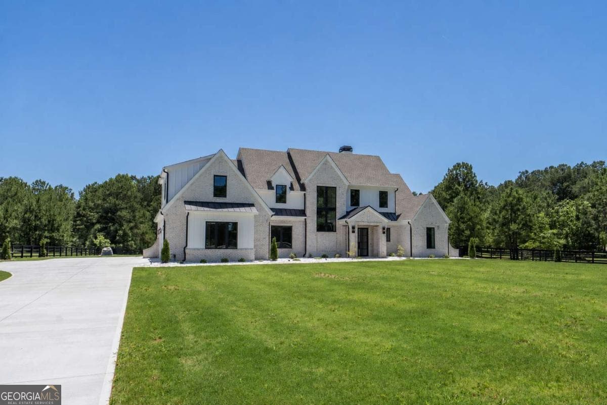 5 bedroom, 4.5 bathroom, 4,836 sq ft single family residence for sale at 2944-A George Williams Road, Monroe, GA 30656 — photo 4