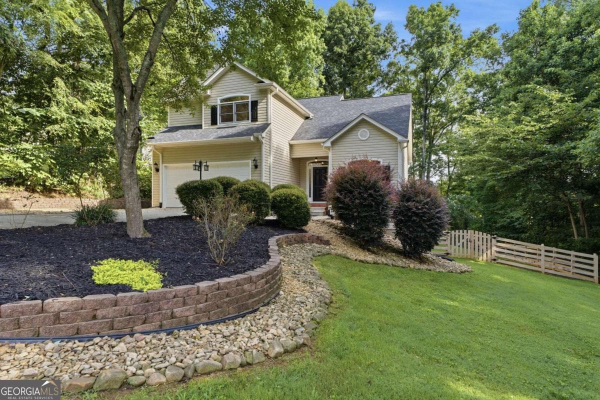 4 bedroom, 2.5 bathroom, 2,647 sq ft single family residence sold at 20 Woodland Bridge Drive, Adairsville, GA 30103