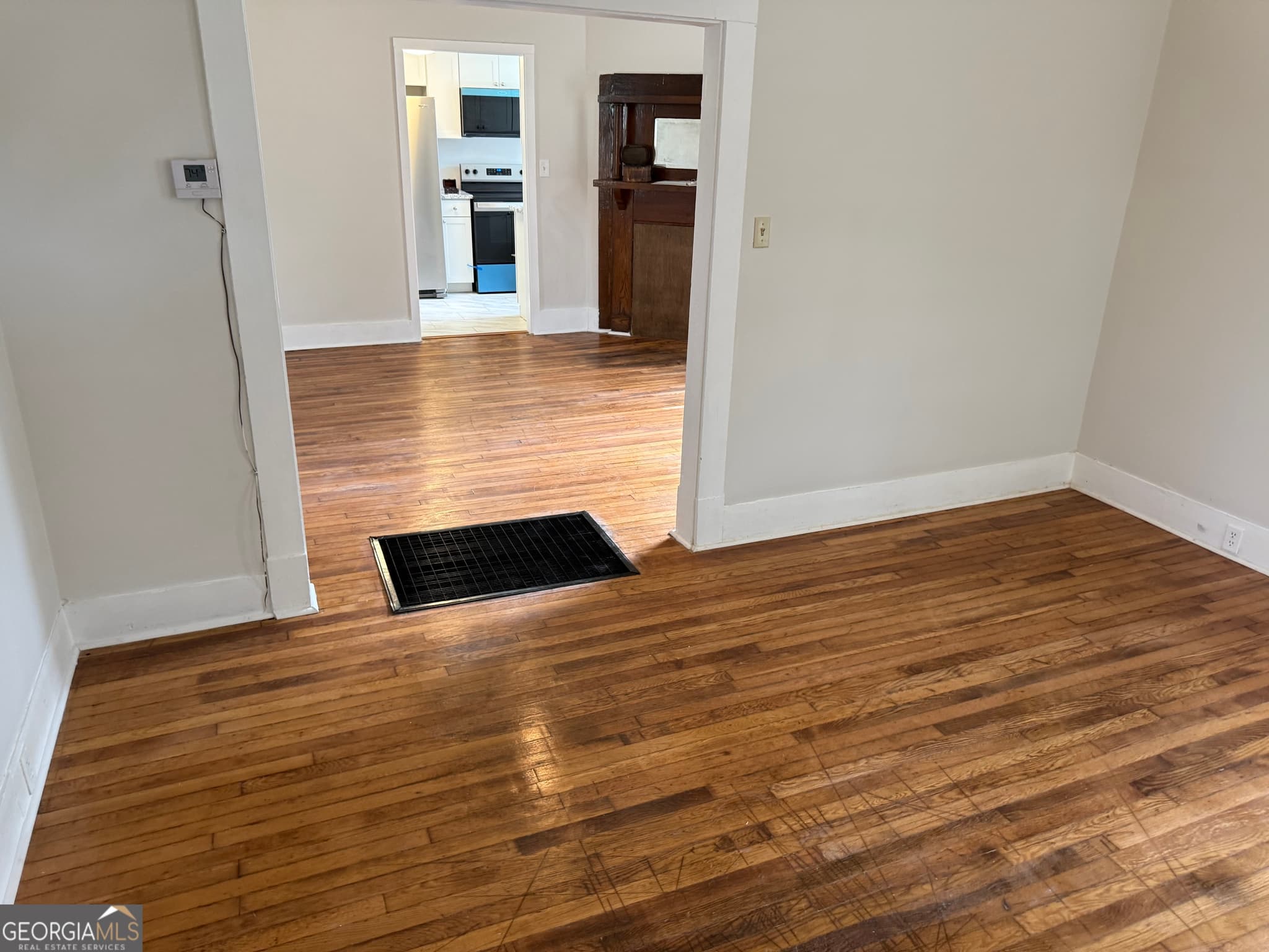 2 bedroom, 1 bathroom single family residence for sale at 737 E 37th Street, Savannah, GA 31401 — photo 4