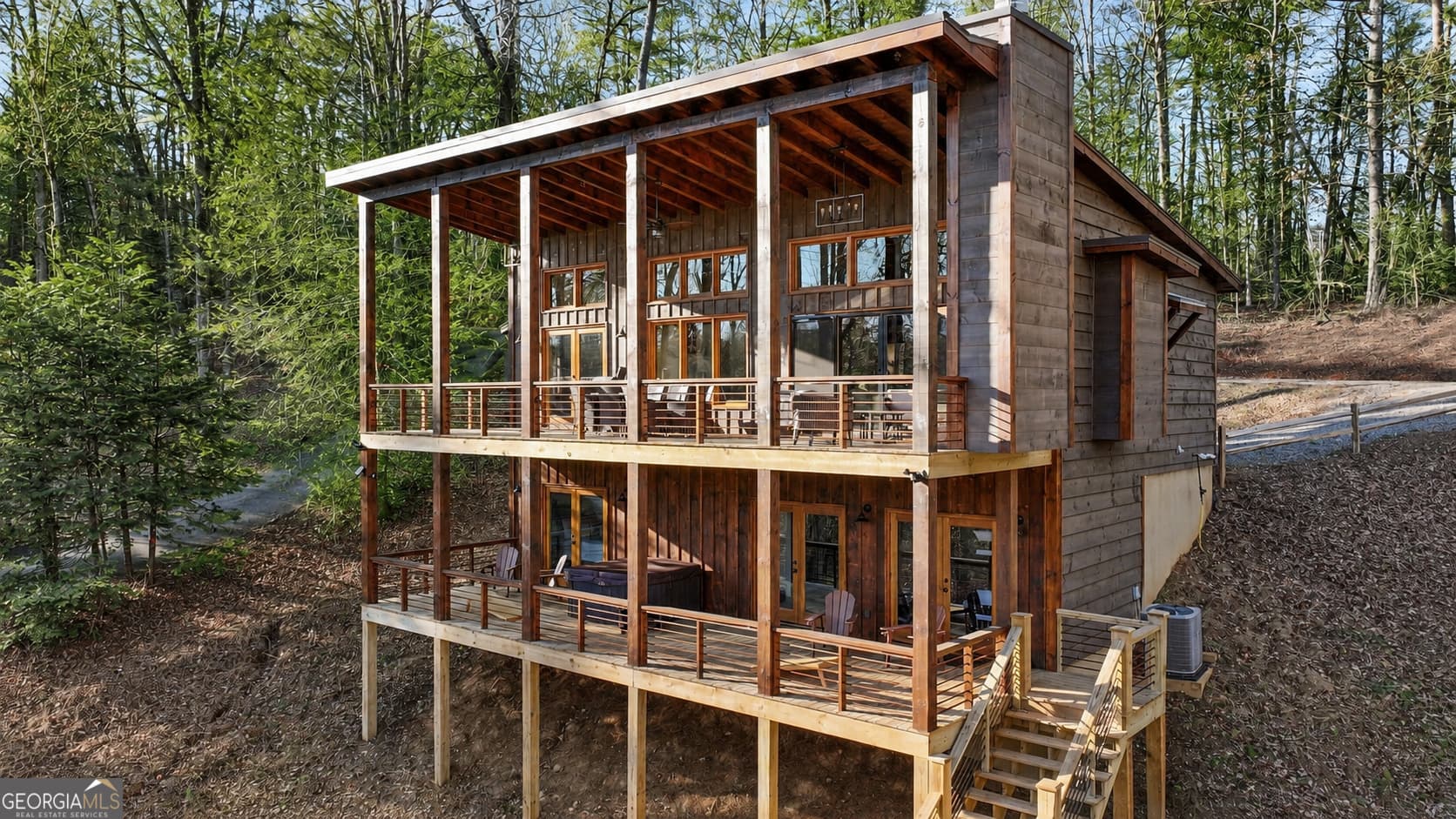 3 bedroom, 3.5 bathroom, 2,080 sq ft cabin,single family residence for sale at 224 Woodland Trail, Epworth, GA 30541 — photo 3