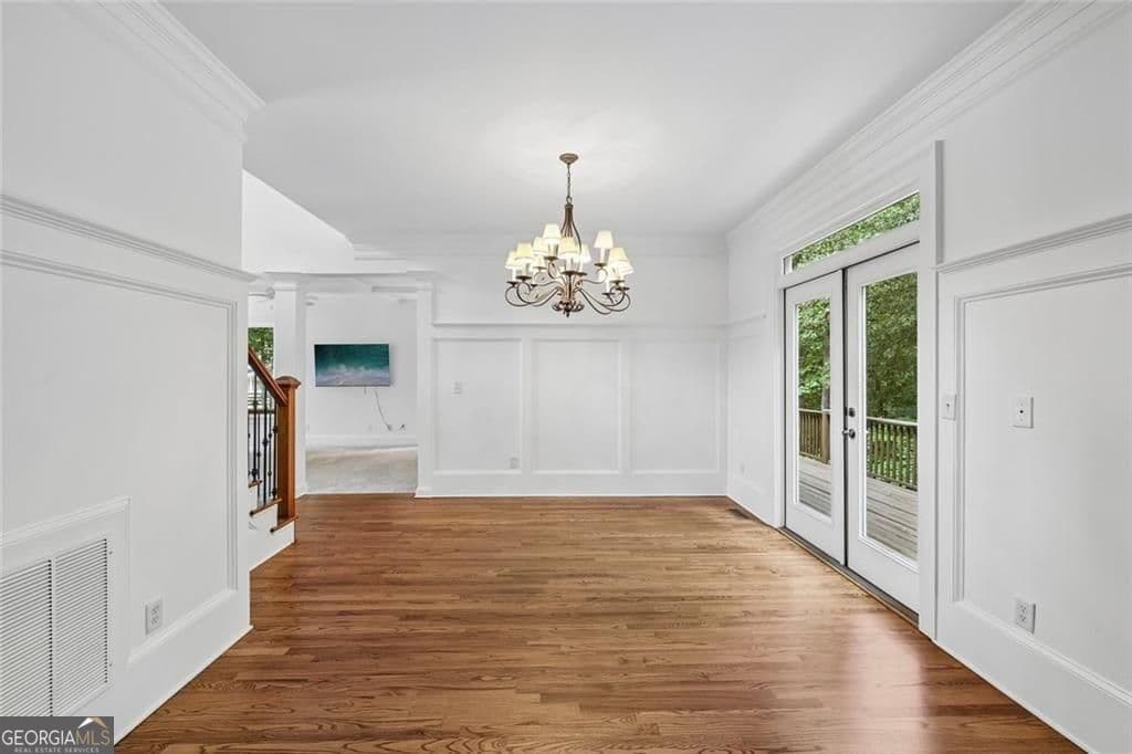 4 bedroom, 3.5 bathroom, 4,020 sq ft single family residence for sale at 4325 Little Falls Drive, Cumming, GA 30041 — photo 5