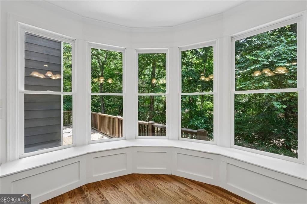 4 bedroom, 3.5 bathroom, 4,020 sq ft single family residence for sale at 4325 Little Falls Drive, Cumming, GA 30041 — photo 9