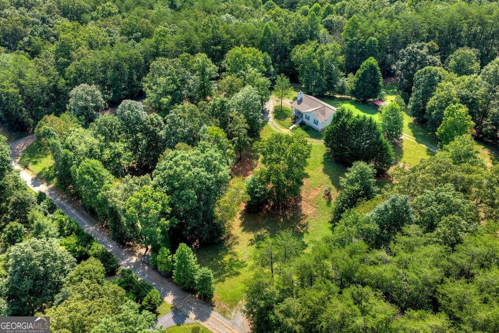 3 bedroom, 2 bathroom, 2,304 sq ft single family residence for sale at 96 Creekside Drive, Mccaysville, GA 30555 — photo 7