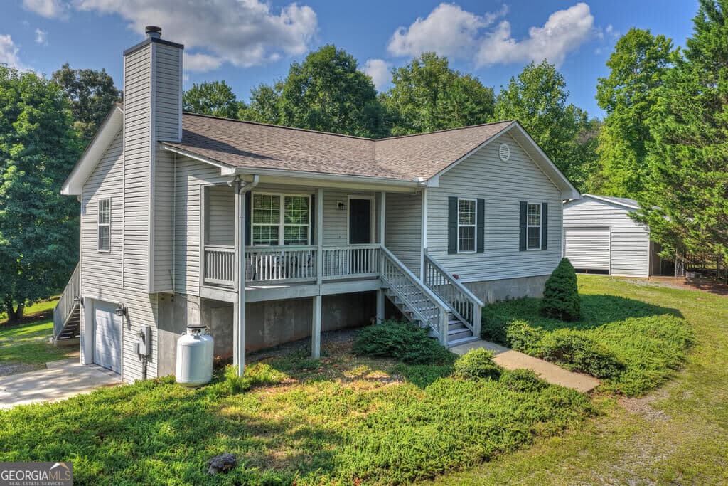 3 bedroom, 2 bathroom, 2,304 sq ft single family residence for sale at 96 Creekside Drive, Mccaysville, GA 30555 — photo 1 of 42