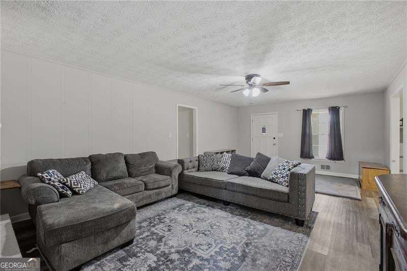 3 bedroom, 2 bathroom, 1,640 sq ft single family residence for sale at 45 Bishop Road, Cartersville, GA 30121 — photo 4