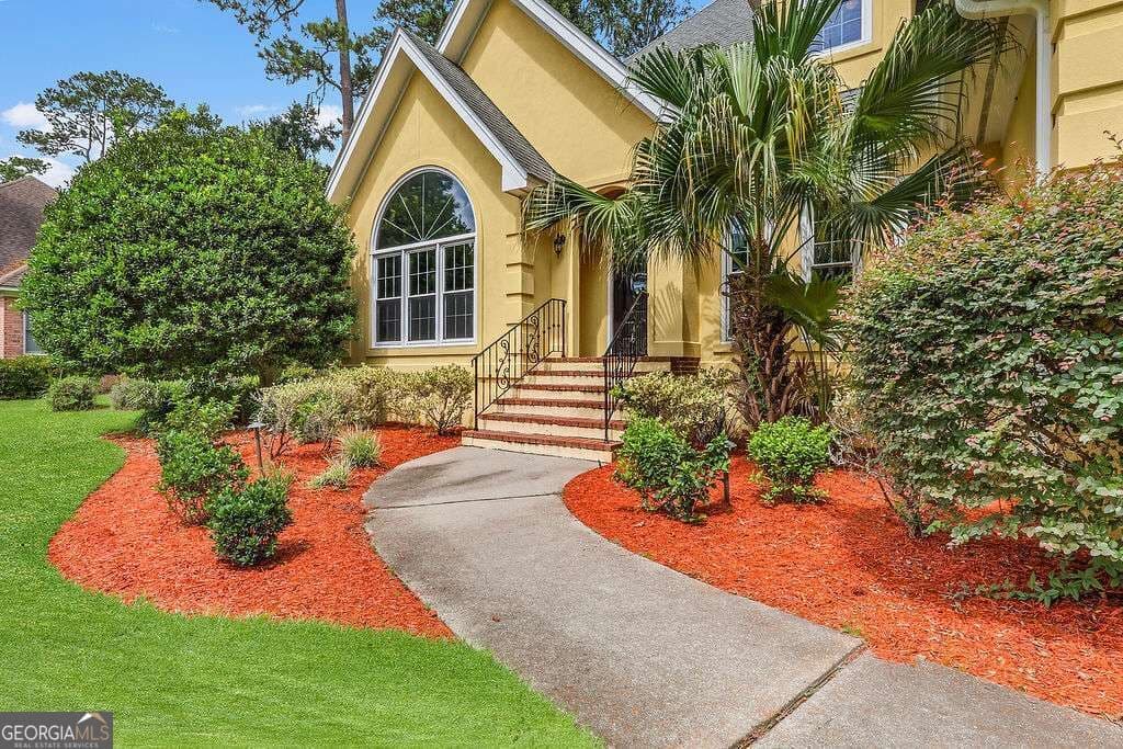3 bedroom, 3 bathroom, 2,900 sq ft single family residence for sale at 230 Lyman Hall, Savannah, GA 31410 — photo 8