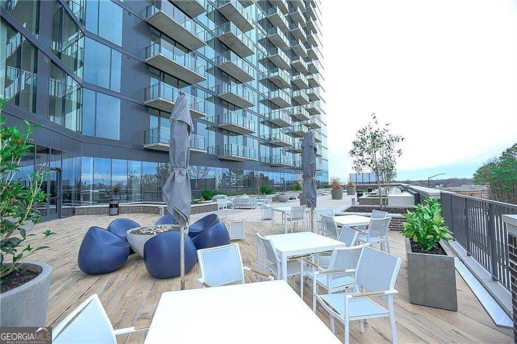 1 bedroom, 1 bathroom, 699 sq ft condominium for rent at 788 W Marietta Street 811, Atlanta, GA 30318 for $1,800 a month — photo 9