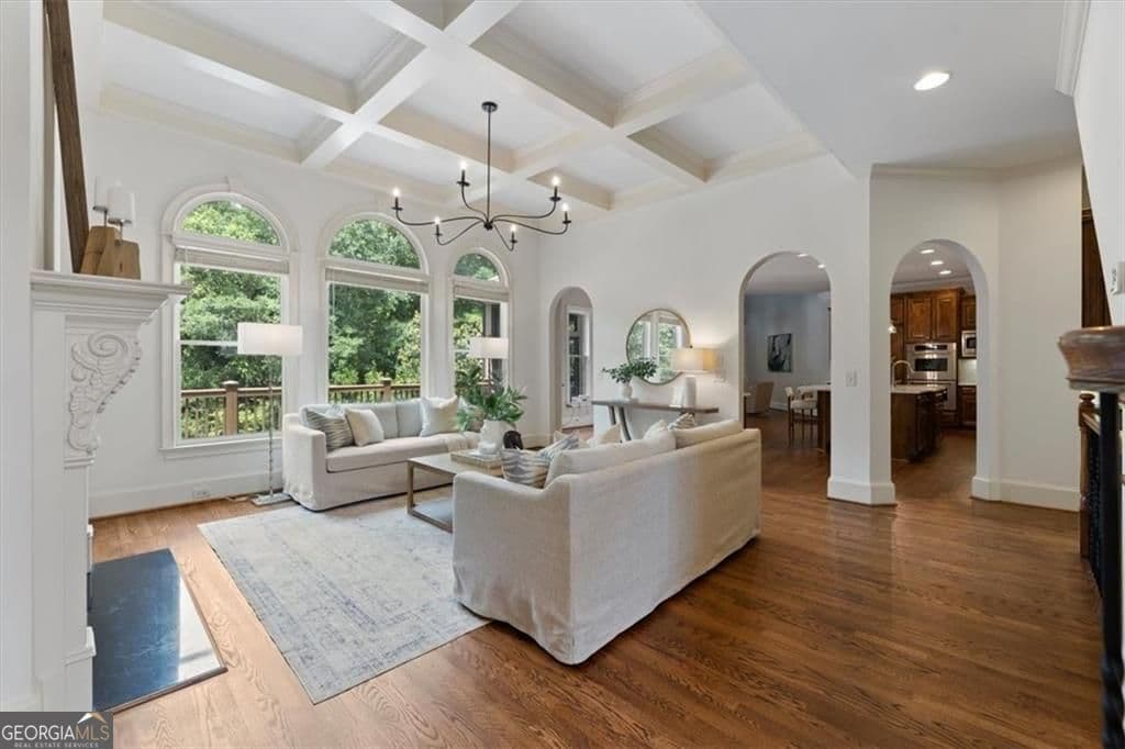 6 bedroom, 7 bathroom, 7,064 sq ft single family residence for sale at 1900 Evergrace Drive, Milton, GA 30009 — photo 8