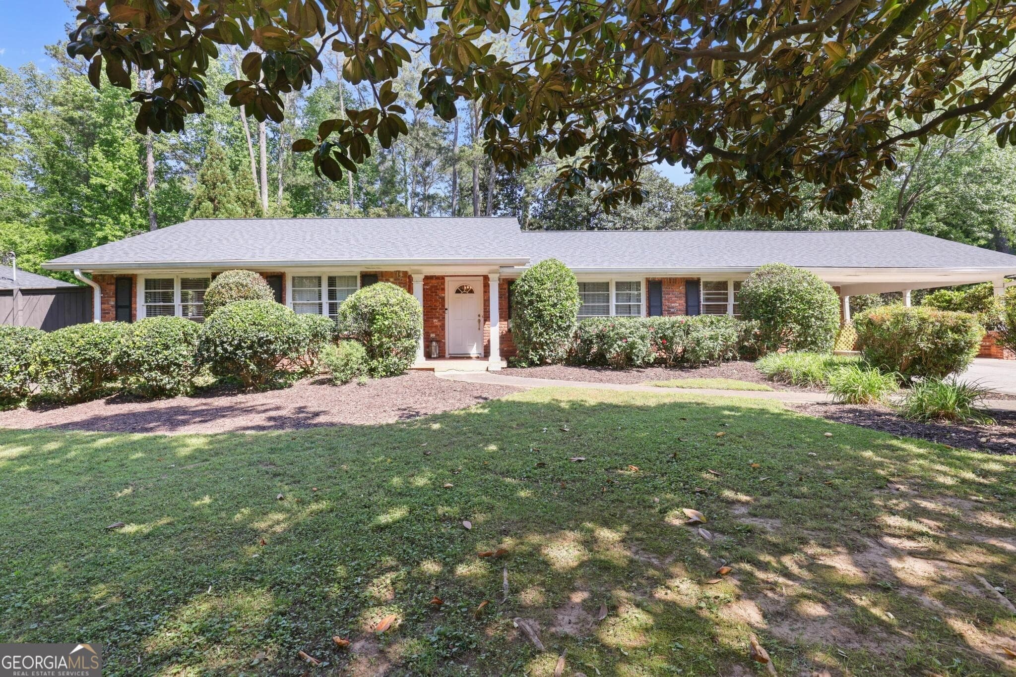 3 bedroom, 2 bathroom, 1,578 sq ft single family residence sold at 550 Windsor Parkway, Atlanta, GA 30328