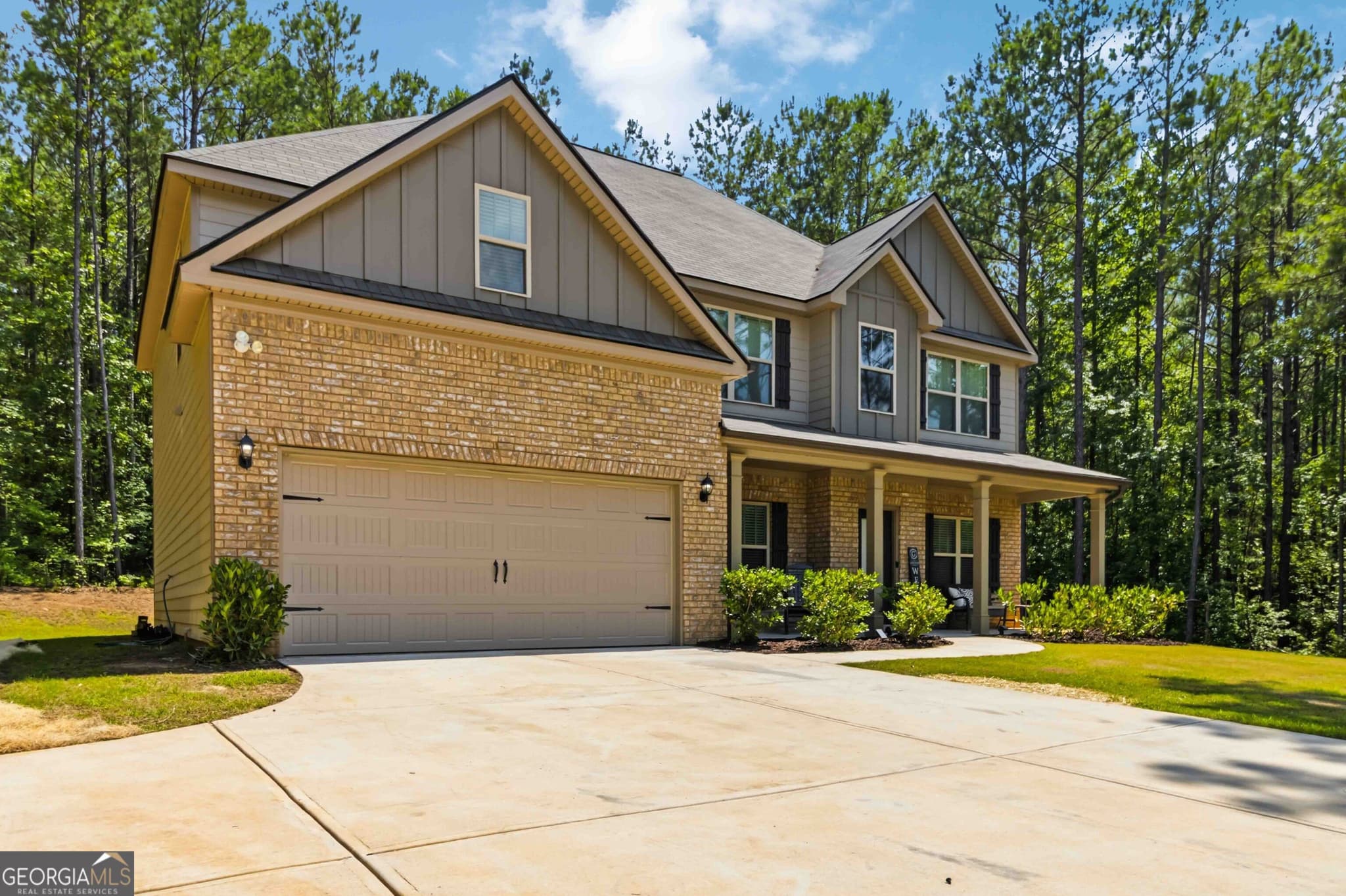 5 bedroom, 3 bathroom, 2,947 sq ft single family residence for sale at 3500 Peeksville Road, Locust Grove, GA 30248 — photo 2