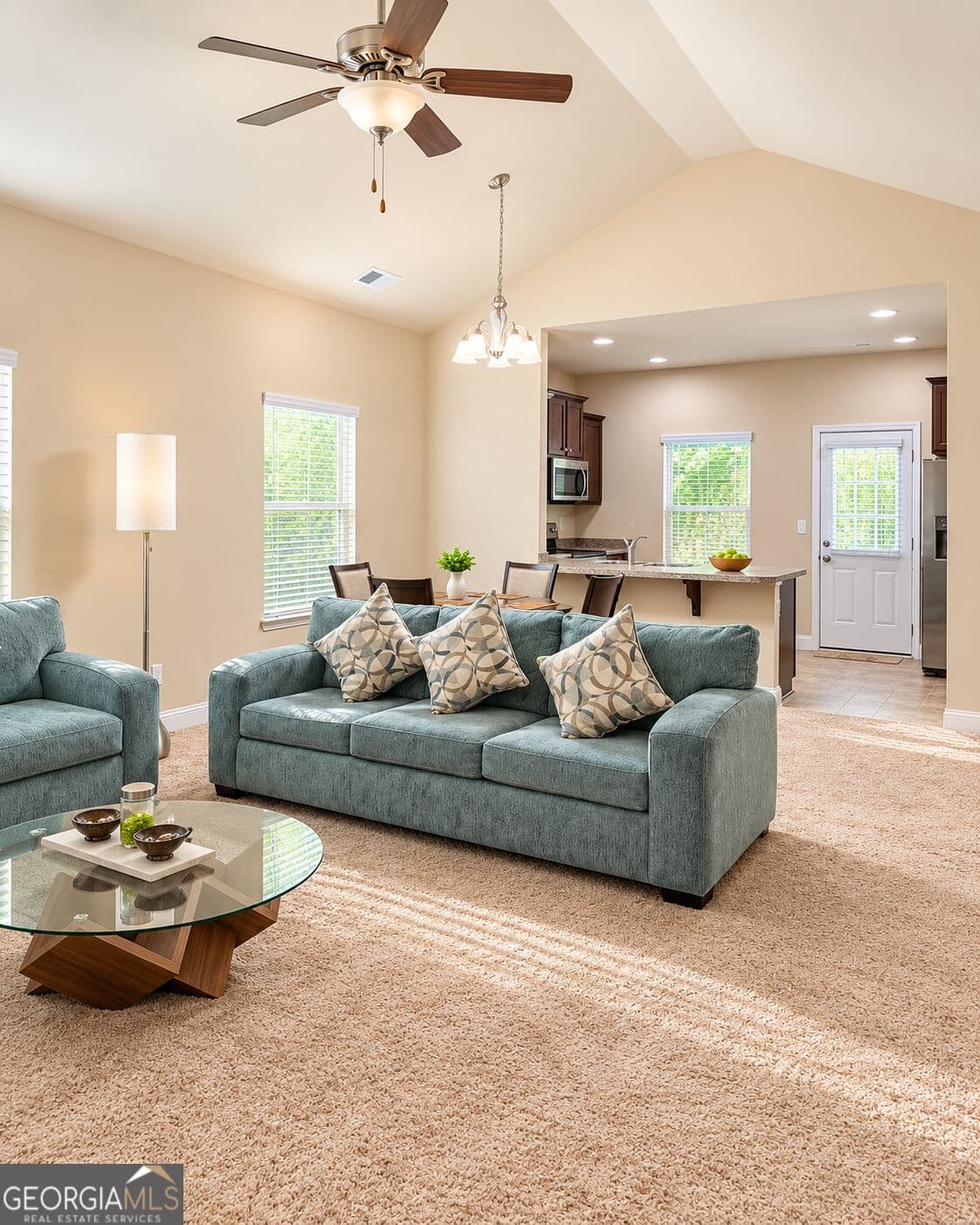 3 bedroom, 2 bathroom, 1,405 sq ft single family residence for sale at 11957 Lovejoy Crossing Boulevard, Hampton, GA 30228 — photo 2