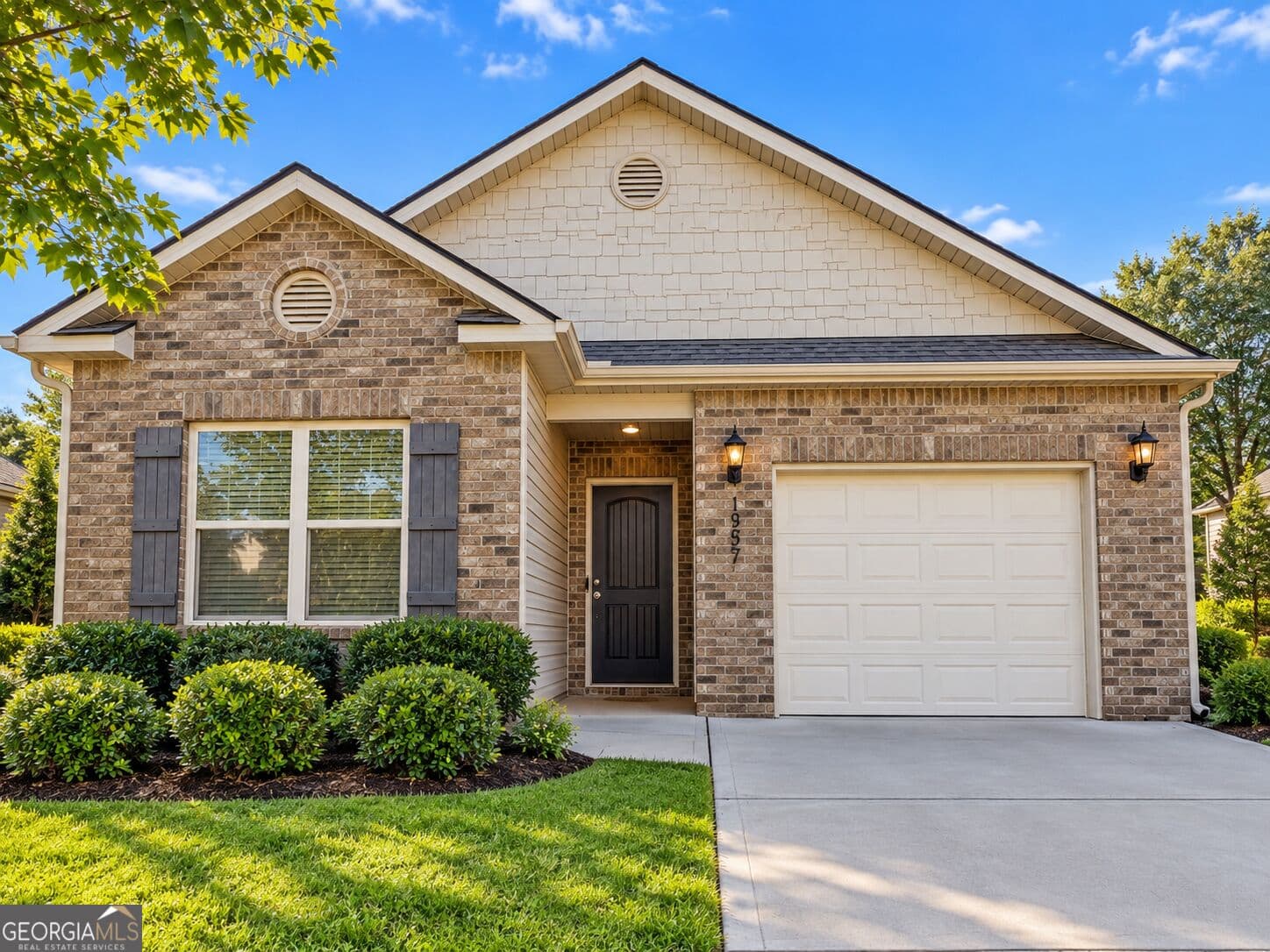 3 bedroom, 2 bathroom, 1,405 sq ft single family residence for sale at 11957 Lovejoy Crossing Boulevard, Hampton, GA 30228 — photo 7