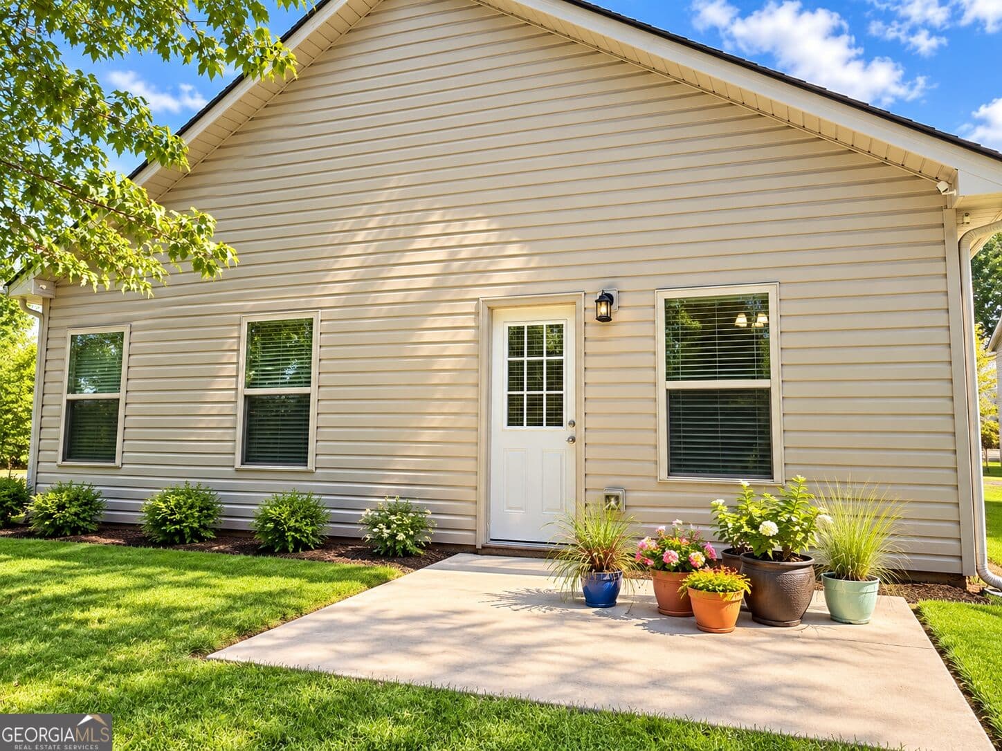 3 bedroom, 2 bathroom, 1,405 sq ft single family residence for sale at 11957 Lovejoy Crossing Boulevard, Hampton, GA 30228 — photo 9