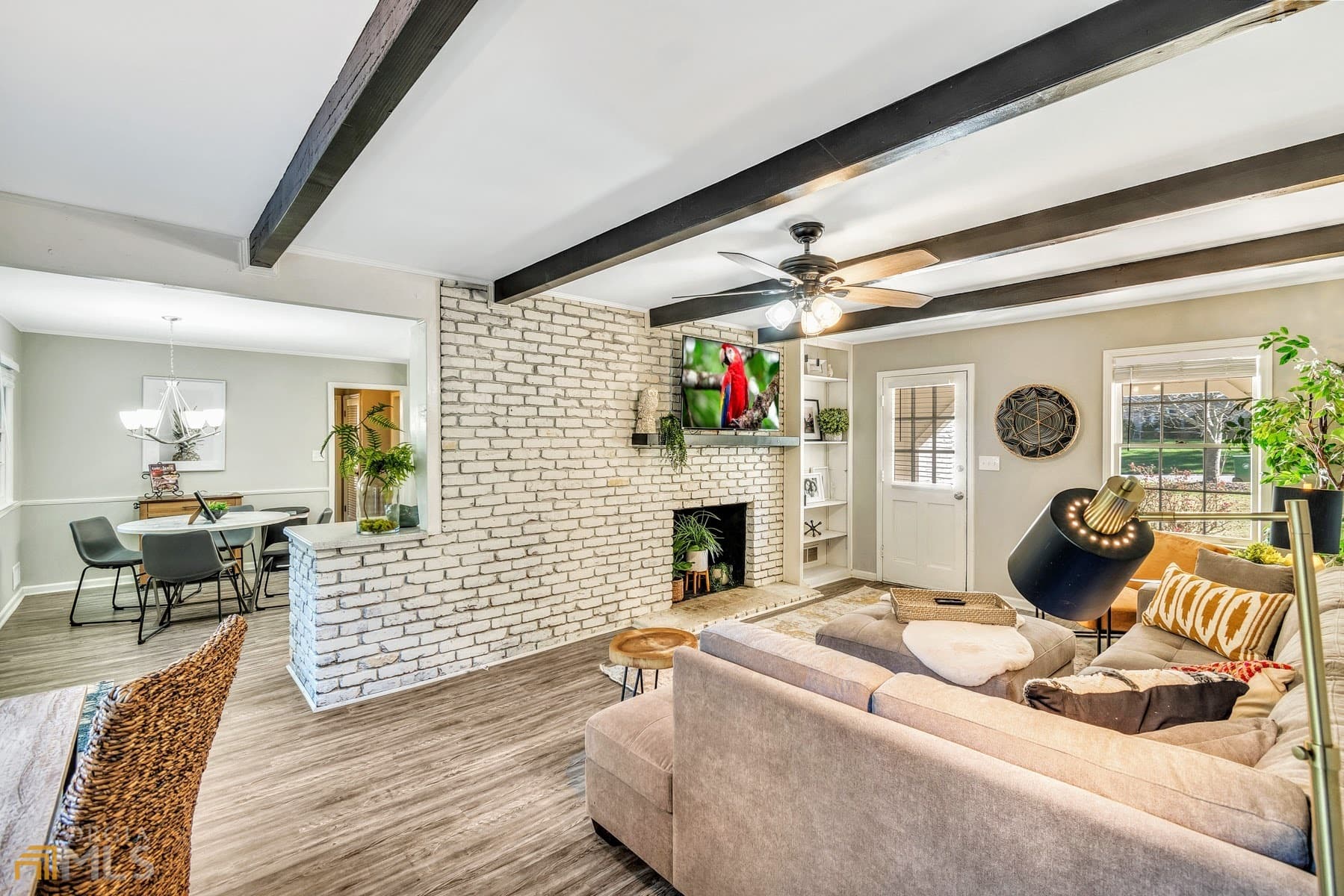 5 bedroom, 3 bathroom, 2,394 sq ft single family residence for rent at 2532 Lakebrook Court, Atlanta, GA 30360 for $8,400 a month — photo 3