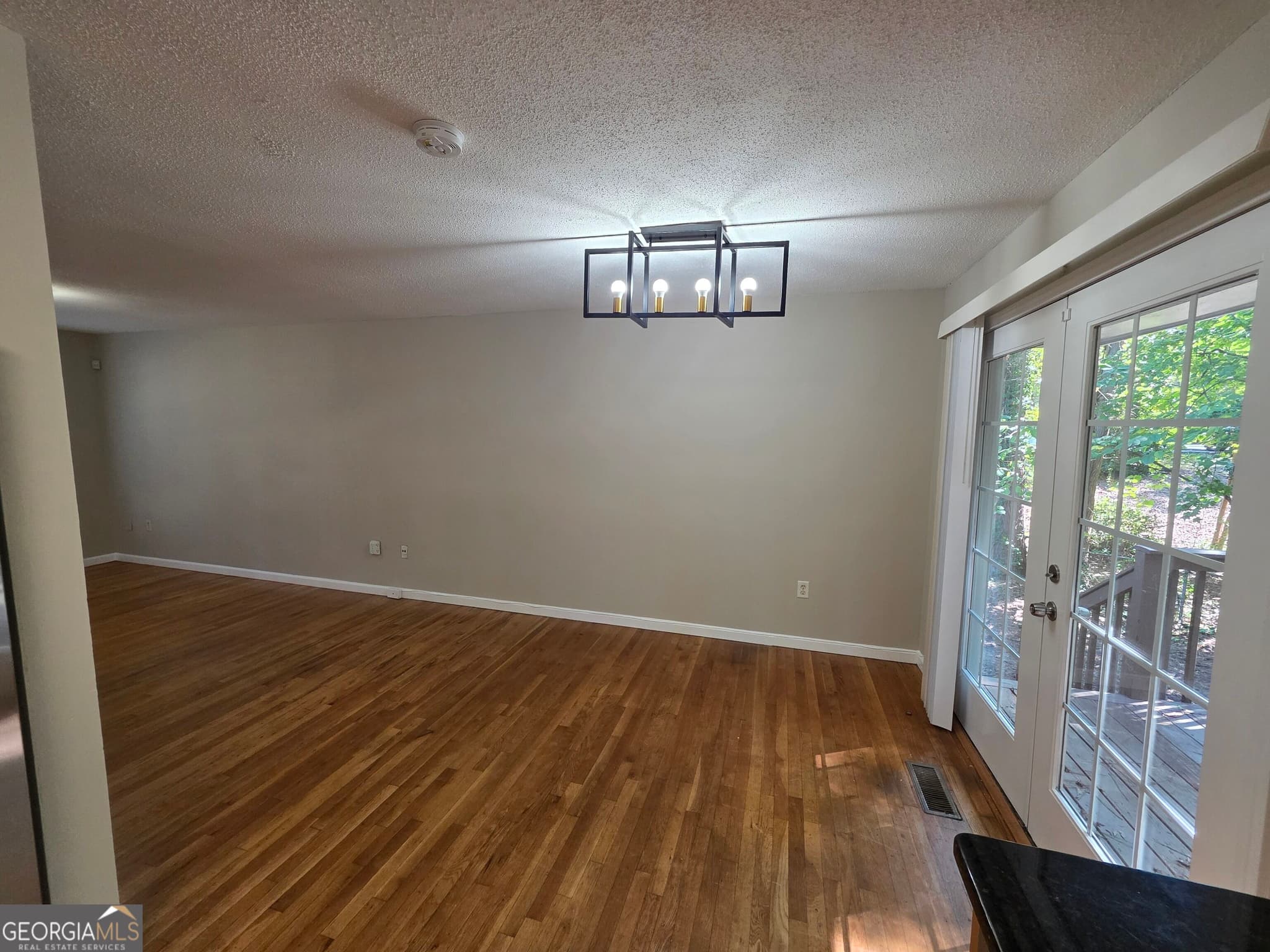 4 bedroom, 2 bathroom, 2,217 sq ft single family residence for rent at 402 Hip Pocket Road, Peachtree City, GA 30269 for $2,500 a month — photo 6
