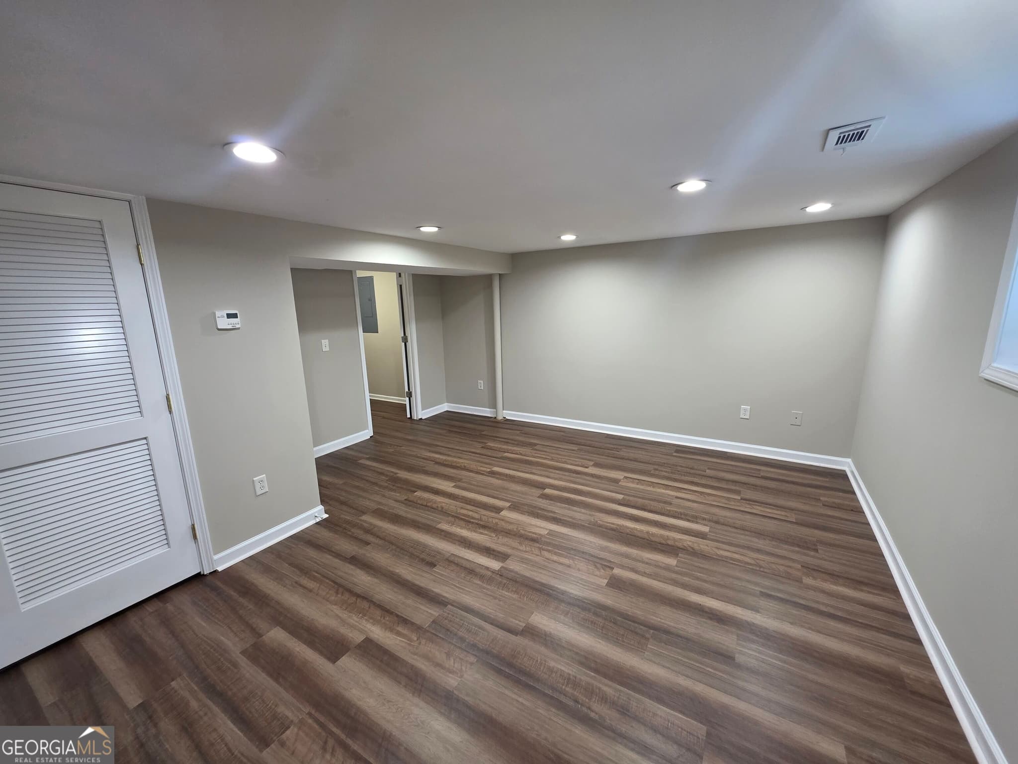 4 bedroom, 2 bathroom, 2,217 sq ft single family residence for rent at 402 Hip Pocket Road, Peachtree City, GA 30269 for $2,500 a month — photo 10