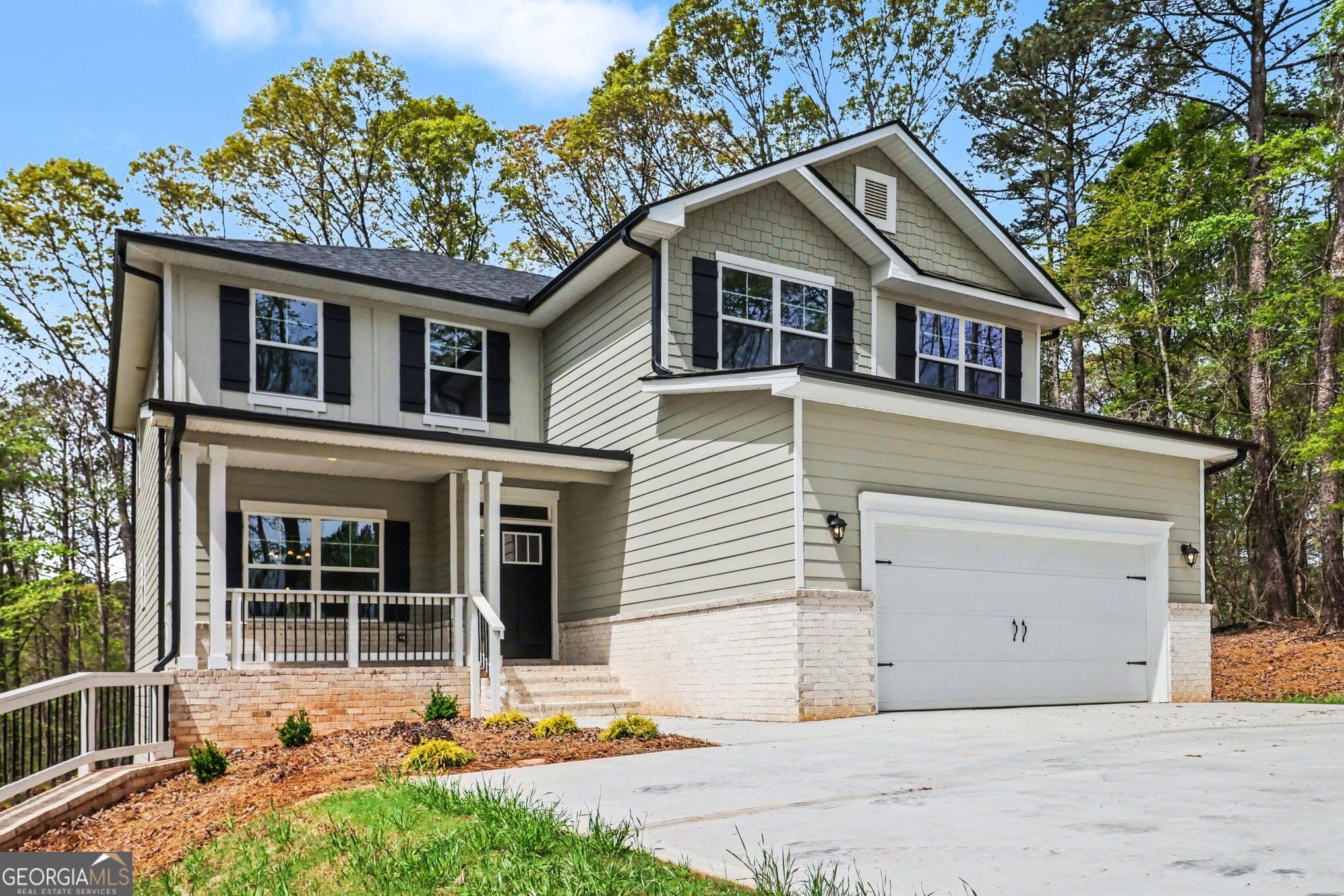 4 bedroom, 4.5 bathroom, 3,681 sq ft single family residence for sale at 626 Walnut Creek Parkway, Pendergrass, GA 30567 — photo 3
