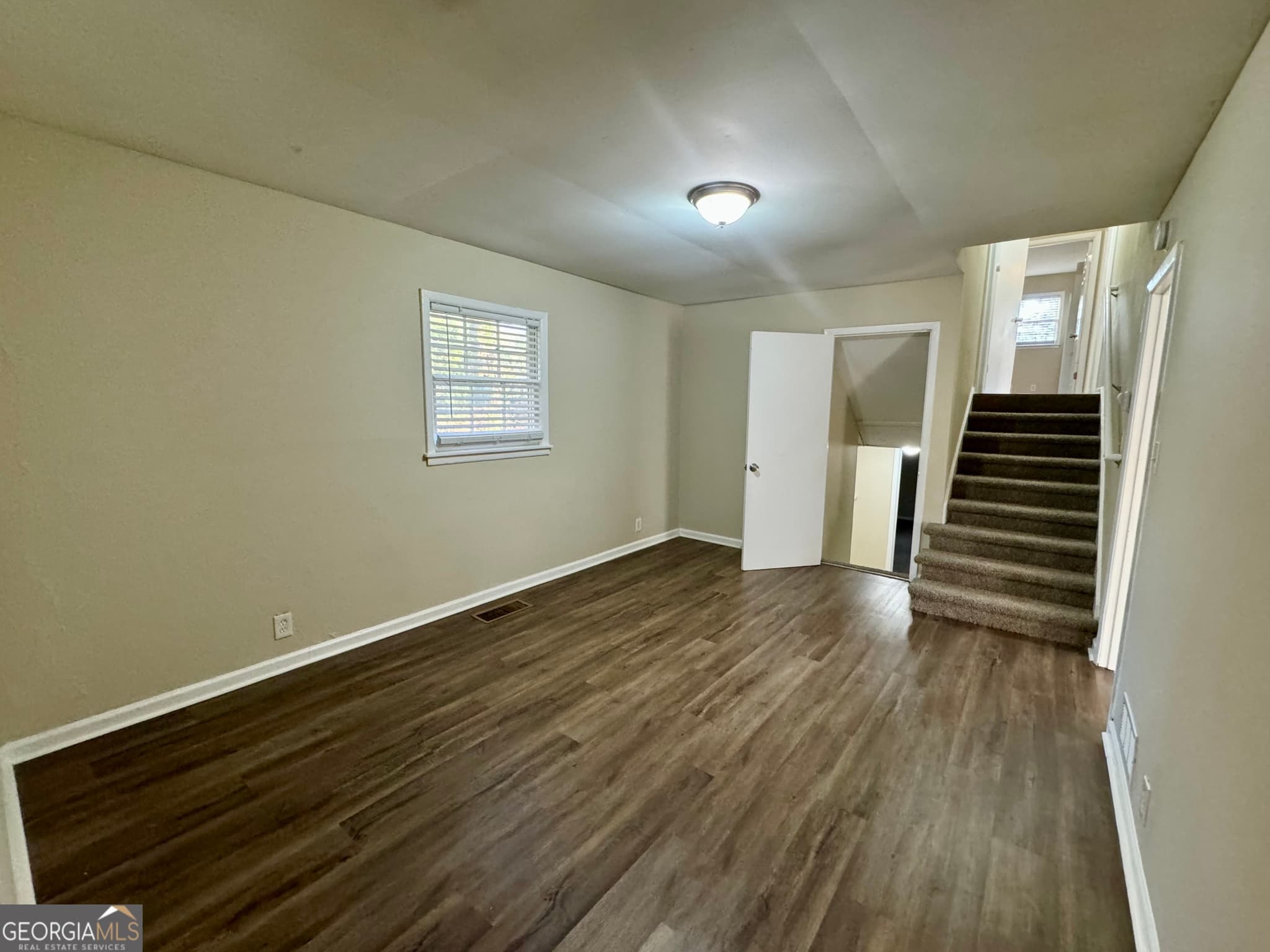 5 bedroom, 2 bathroom, 2,243 sq ft single family residence for sale at 1965 Rollingwood Drive, Atlanta, GA 30316 — photo 6