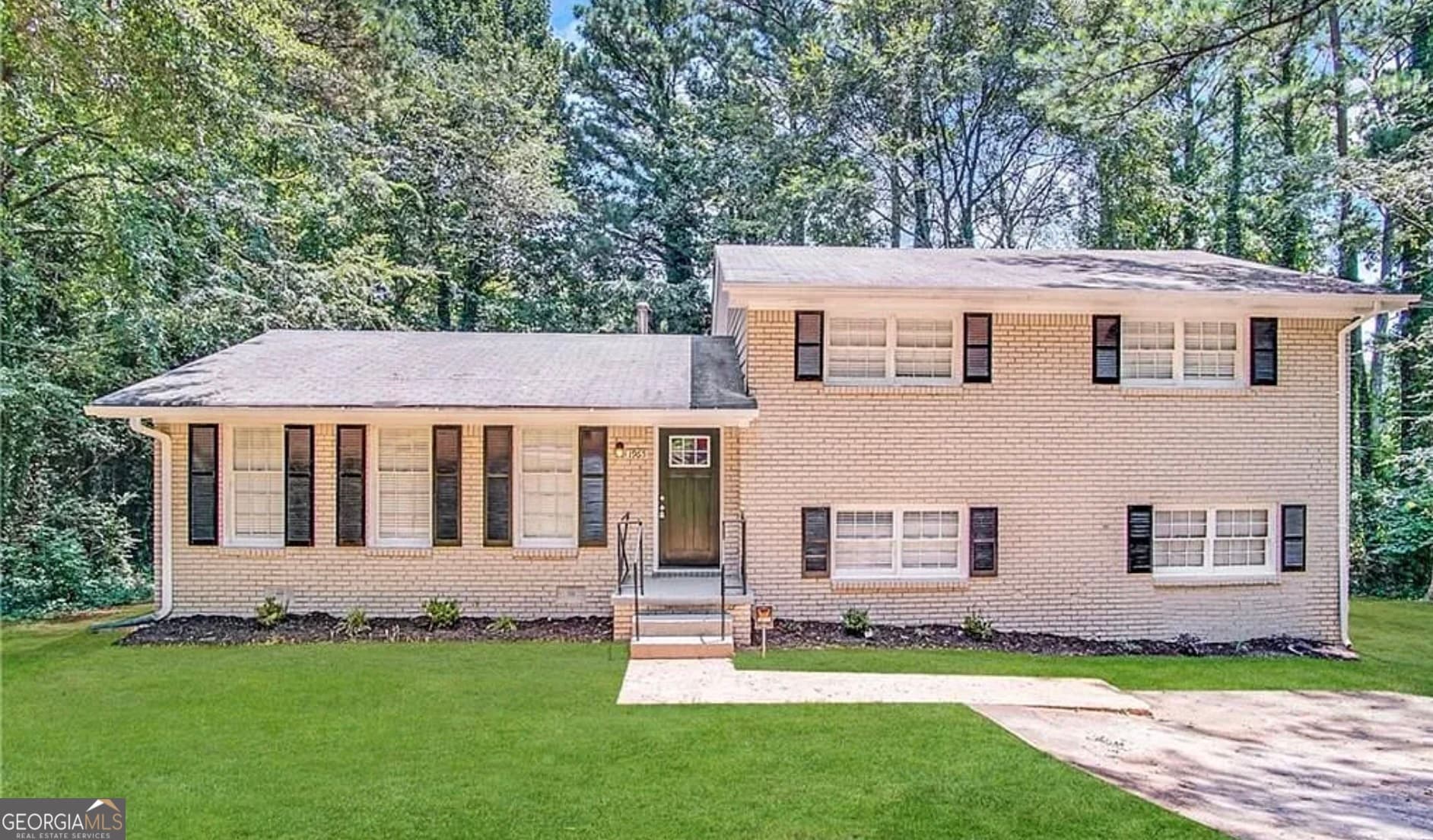5 bedroom, 2 bathroom, 2,243 sq ft single family residence for sale at 1965 Rollingwood Drive, Atlanta, GA 30316 — photo 1 of 18