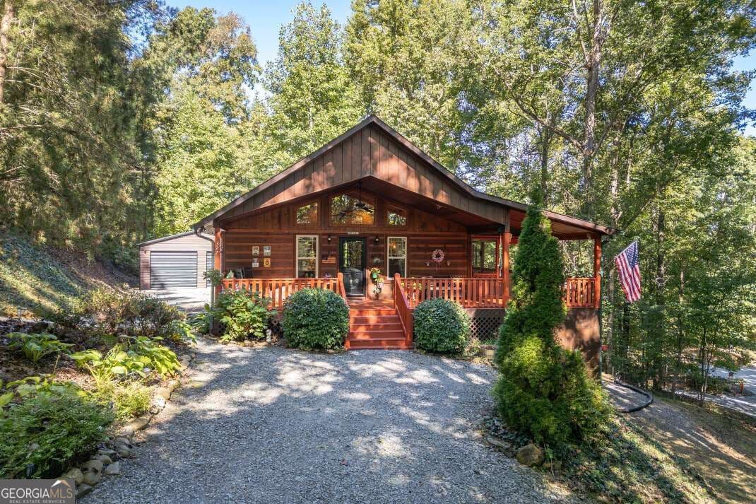 2 bedroom, 2.5 bathroom, 2,016 sq ft cabin,single family residence for sale at 327 Eagles Nest Lane, Blue Ridge, GA 30513