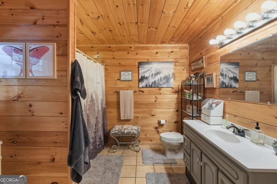 2 bedroom, 2.5 bathroom, 2,016 sq ft cabin,single family residence for sale at 327 Eagles Nest Lane, Blue Ridge, GA 30513 — photo 9