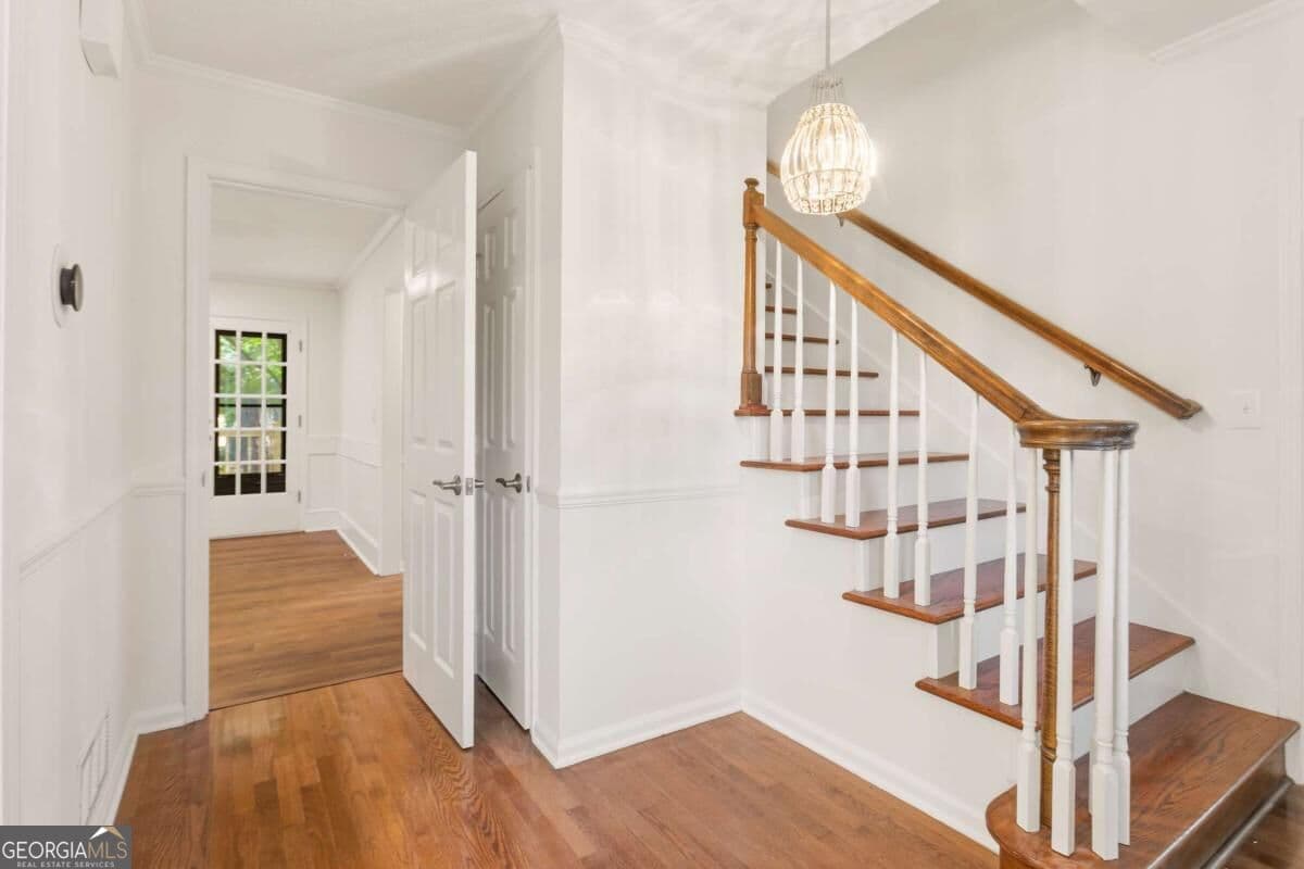 4 bedroom, 2.5 bathroom, 2,726 sq ft single family residence for sale at 724 Lanford Springs Drive, Lilburn, GA 30047 — photo 8