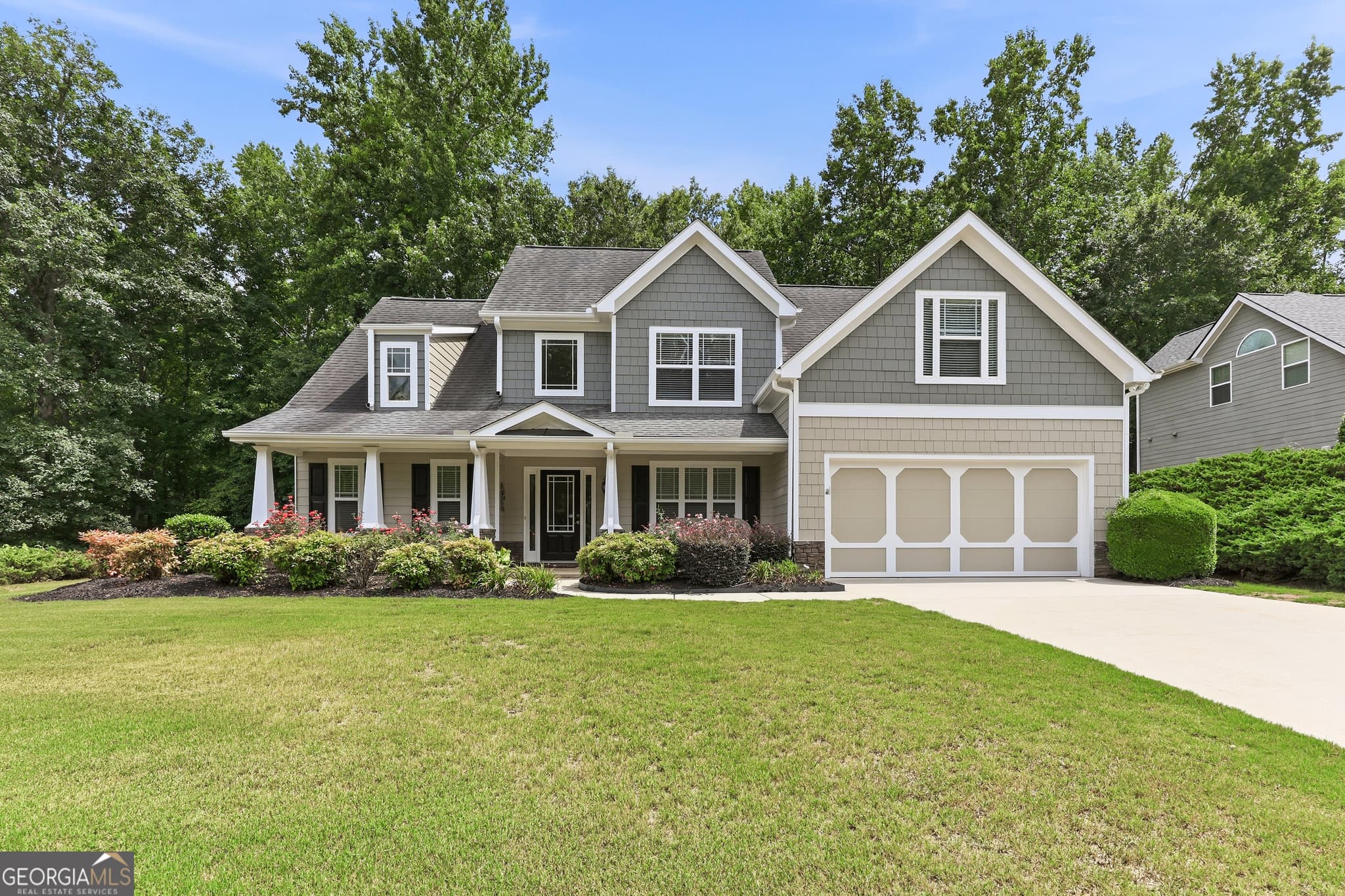 4 bedroom, 2.5 bathroom, 2,689 sq ft single family residence for sale at 5511 Woodstream Court, Gainesville, GA 30507 — photo 2