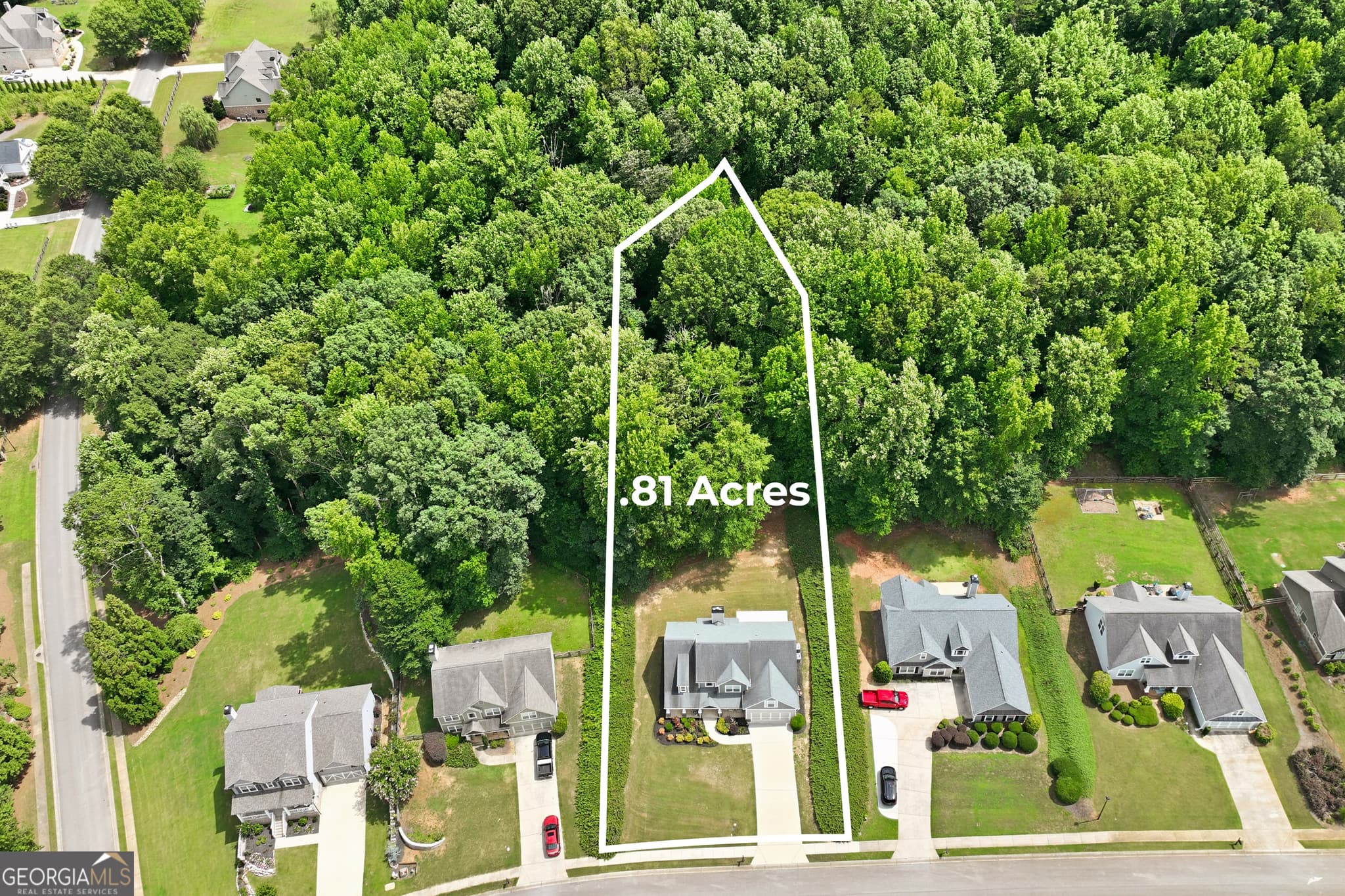 4 bedroom, 2.5 bathroom, 2,689 sq ft single family residence for sale at 5511 Woodstream Court, Gainesville, GA 30507 — photo 6