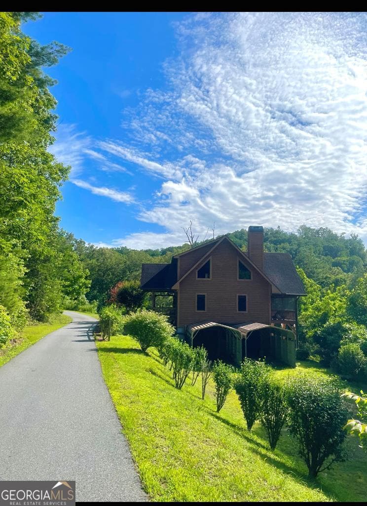 3 bedroom, 3 bathroom single family residence sold at 156 Trillium Heights Trace, Brasstown, NC 28902