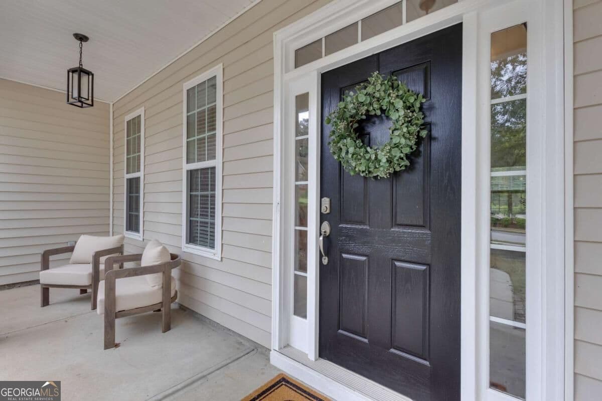4 bedroom, 3.5 bathroom, 2,936 sq ft single family residence for sale at 241 Otter Circle, Fayetteville, GA 30215 — photo 3