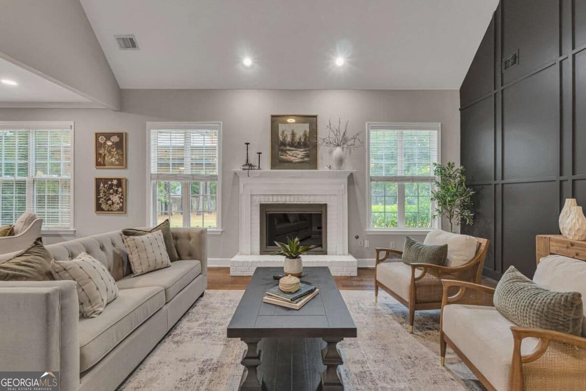 4 bedroom, 3.5 bathroom, 2,936 sq ft single family residence for sale at 241 Otter Circle, Fayetteville, GA 30215 — photo 8