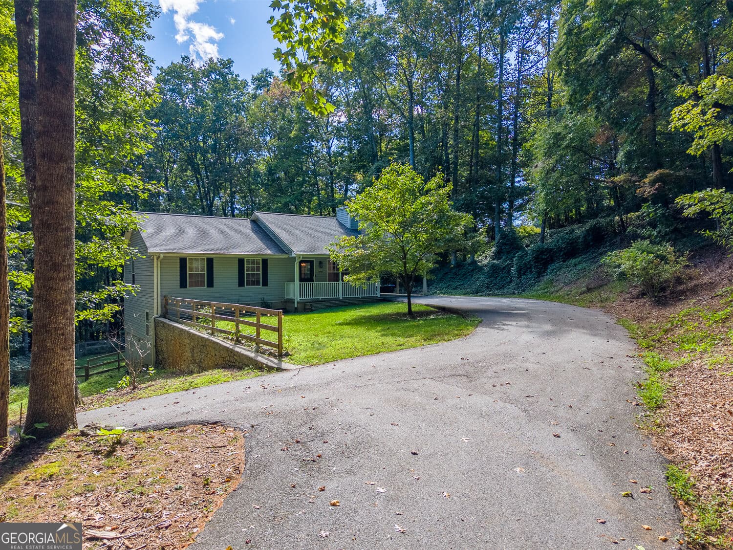 3 bedroom, 2.5 bathroom, 2,036 sq ft single family residence for sale at 1460 Bald Mountain Road, Dillard, GA 30537 — photo 3