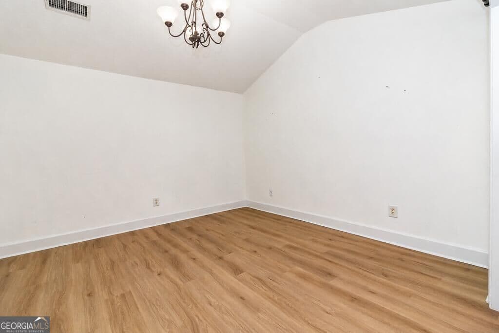 4 bedroom, 3 bathroom, 1,908 sq ft single family residence under contract at 5008 Hidden Hills Court, Columbus, GA 31909 — photo 6
