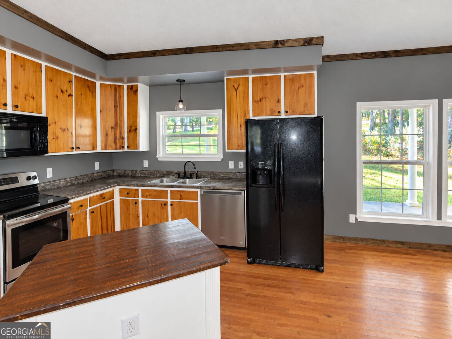 3 bedroom, 3 bathroom, 3,015 sq ft single family residence for sale at 3027 Mccomb Court, Milledgeville, GA 31061 — photo 7