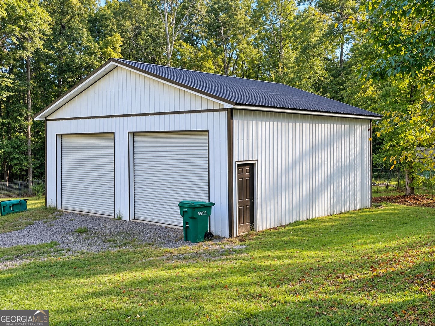 3 bedroom, 3 bathroom, 3,015 sq ft single family residence for sale at 3027 Mccomb Court, Milledgeville, GA 31061 — photo 3