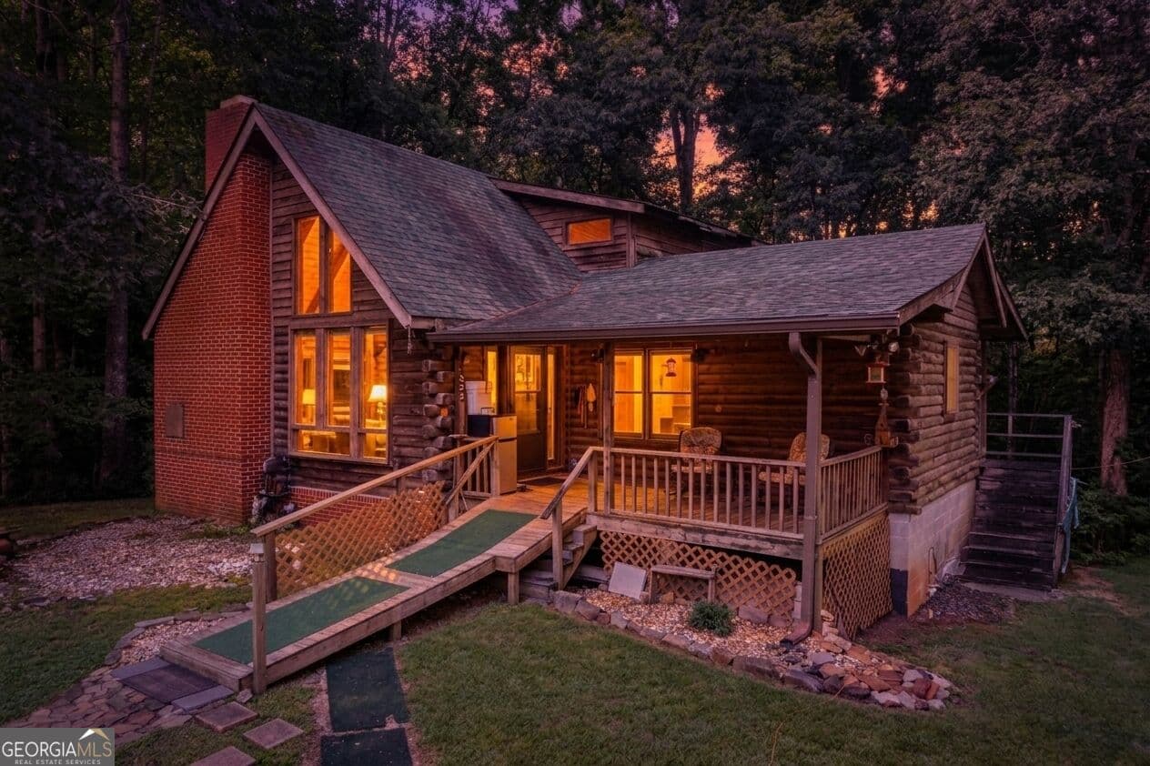 3 bedroom, 2 bathroom, 1,476 sq ft cabin,single family residence for sale at 235 Evans Drive, Cleveland, GA 30528 — photo 2