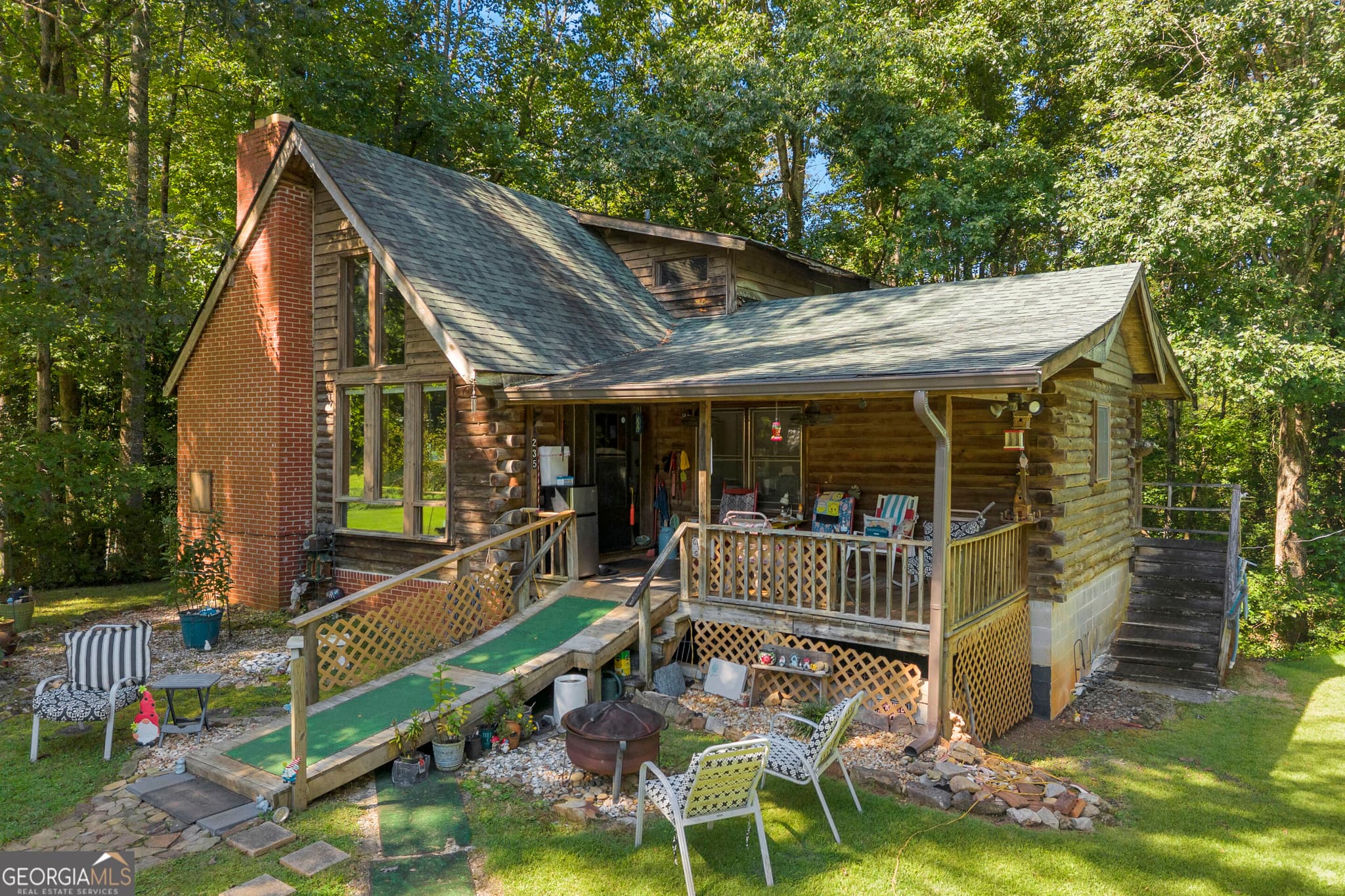3 bedroom, 2 bathroom, 1,476 sq ft cabin,single family residence for sale at 235 Evans Drive, Cleveland, GA 30528 — photo 3