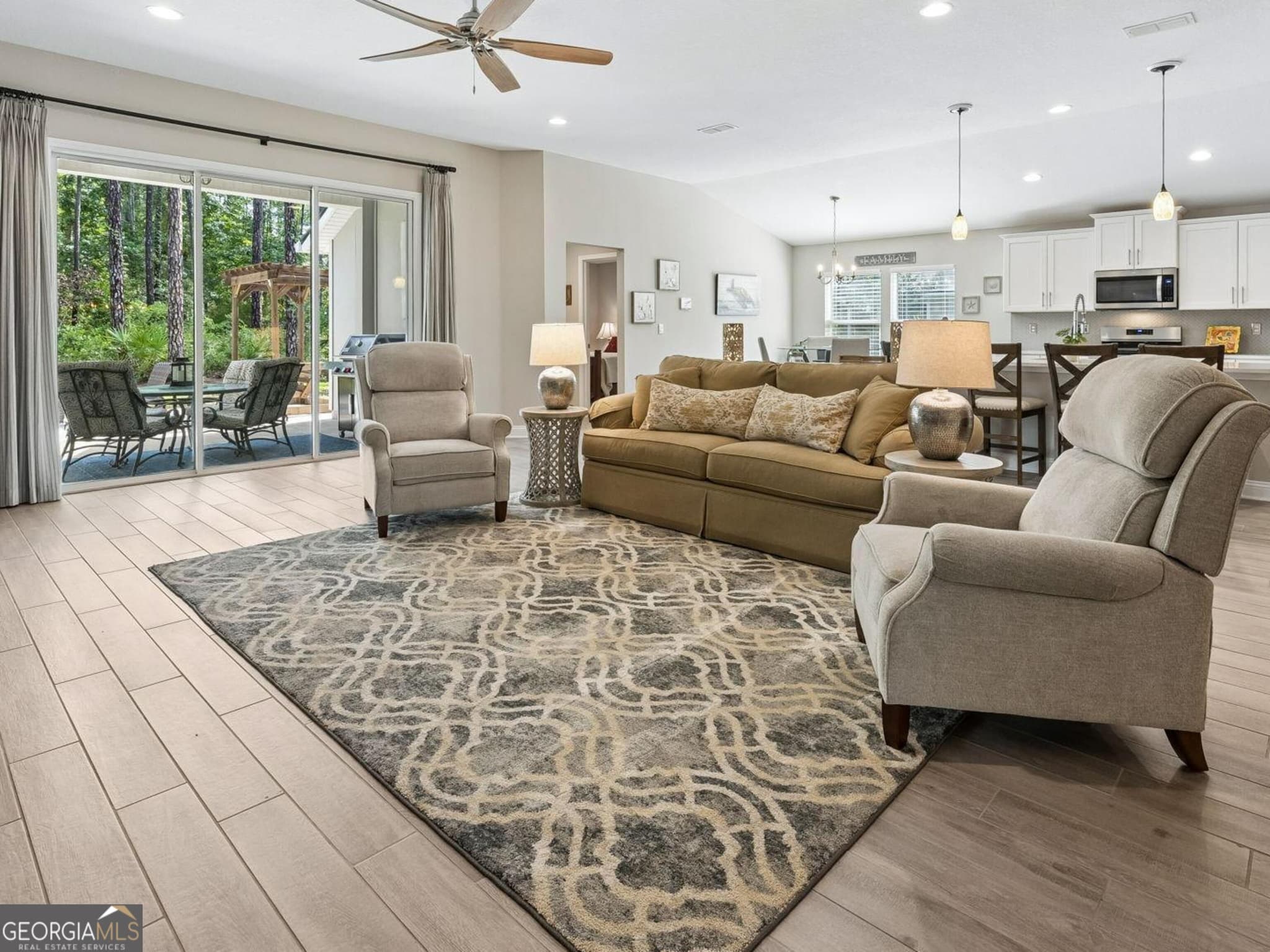 4 bedroom, 3 bathroom, 2,345 sq ft single family residence under contract at 112 Angler Lane, St. Marys, GA 31558 — photo 5
