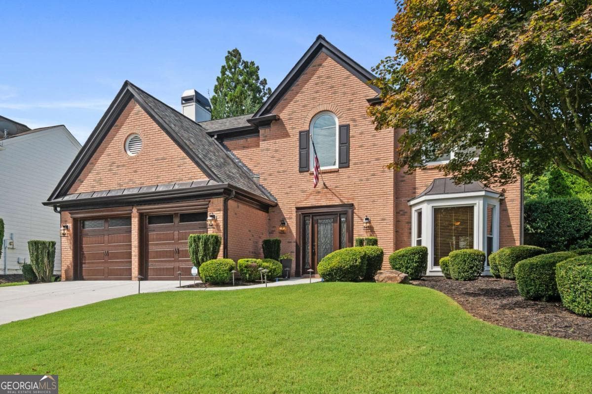 4 bedroom, 2.5 bathroom, 2,474 sq ft single family residence for sale at 485 Weatherend Court, Johns Creek, GA 30022 — photo 2