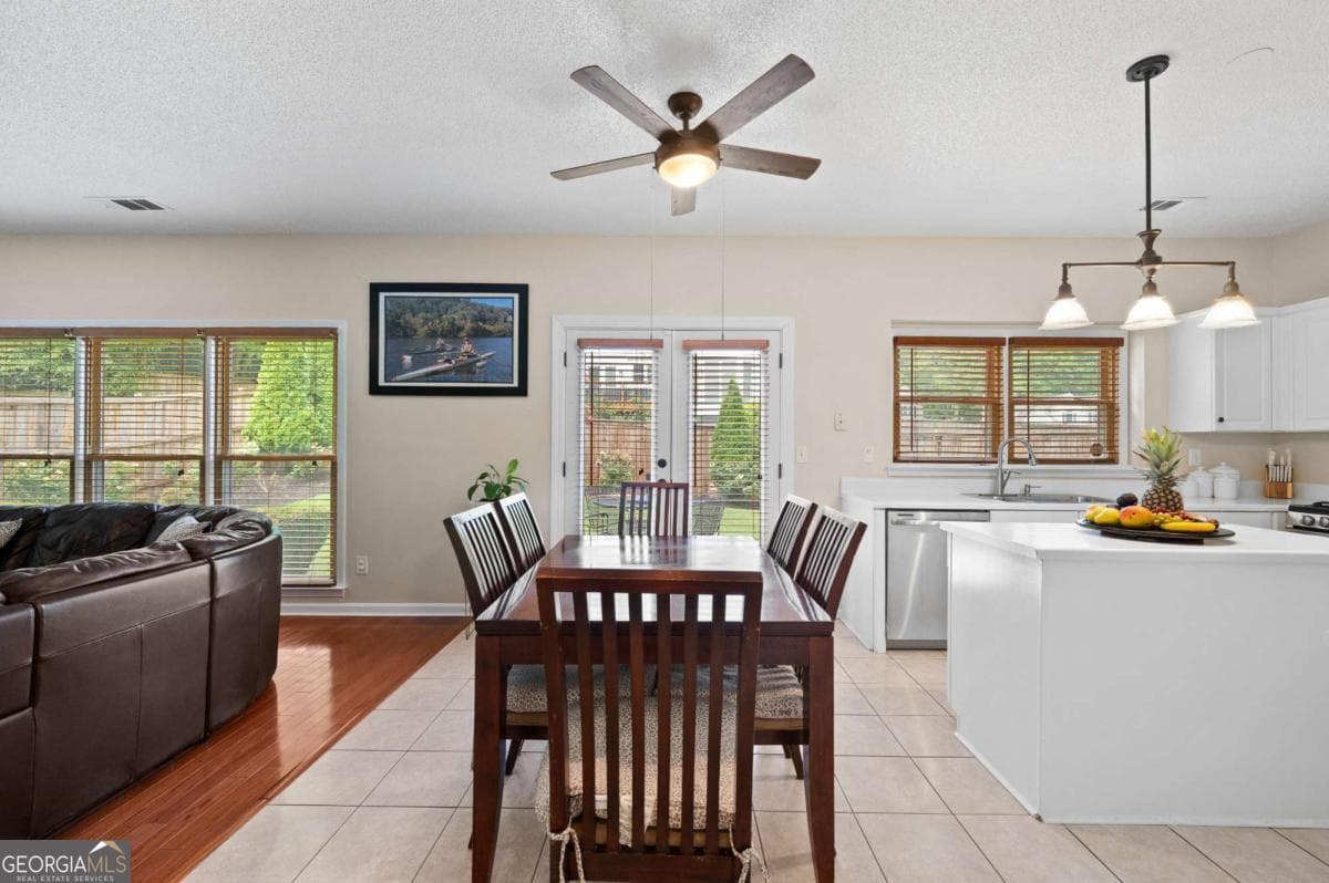4 bedroom, 2.5 bathroom, 2,474 sq ft single family residence for sale at 485 Weatherend Court, Johns Creek, GA 30022 — photo 9