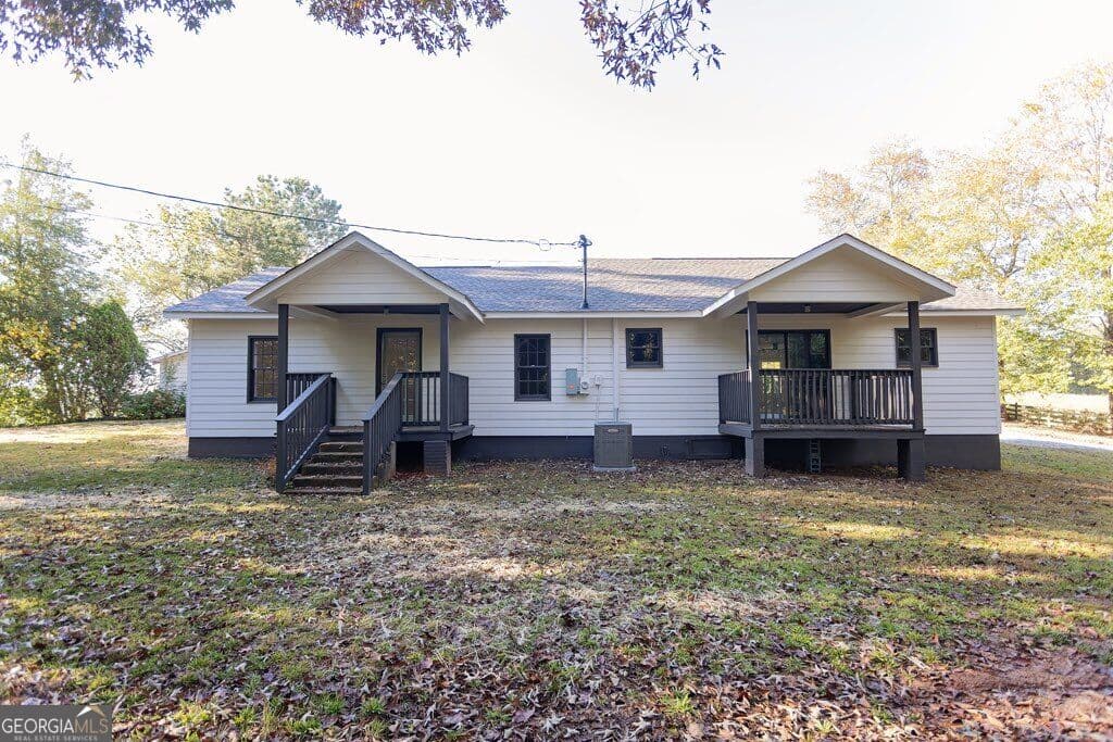2 bedroom, 2 bathroom, 1,612 sq ft single family residence for sale at 2209 Duncan Bridge Road, Cornelia, GA 30531 — photo 5