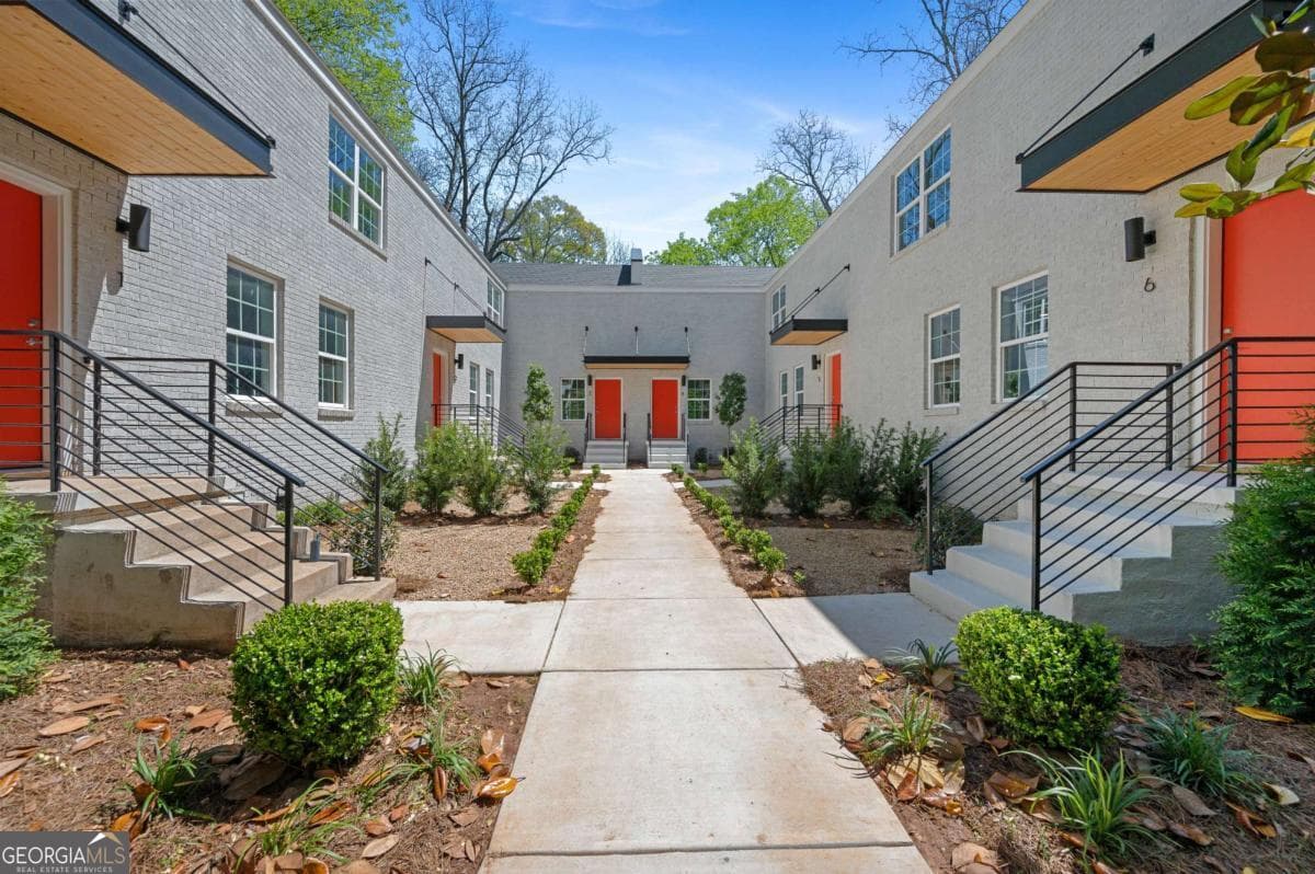 2 bedroom, 2.5 bathroom, 1,200 sq ft apartment for rent at 237 Howard Street 6, Atlanta, GA 30317 for $2,100 a month — photo 1 of 1
