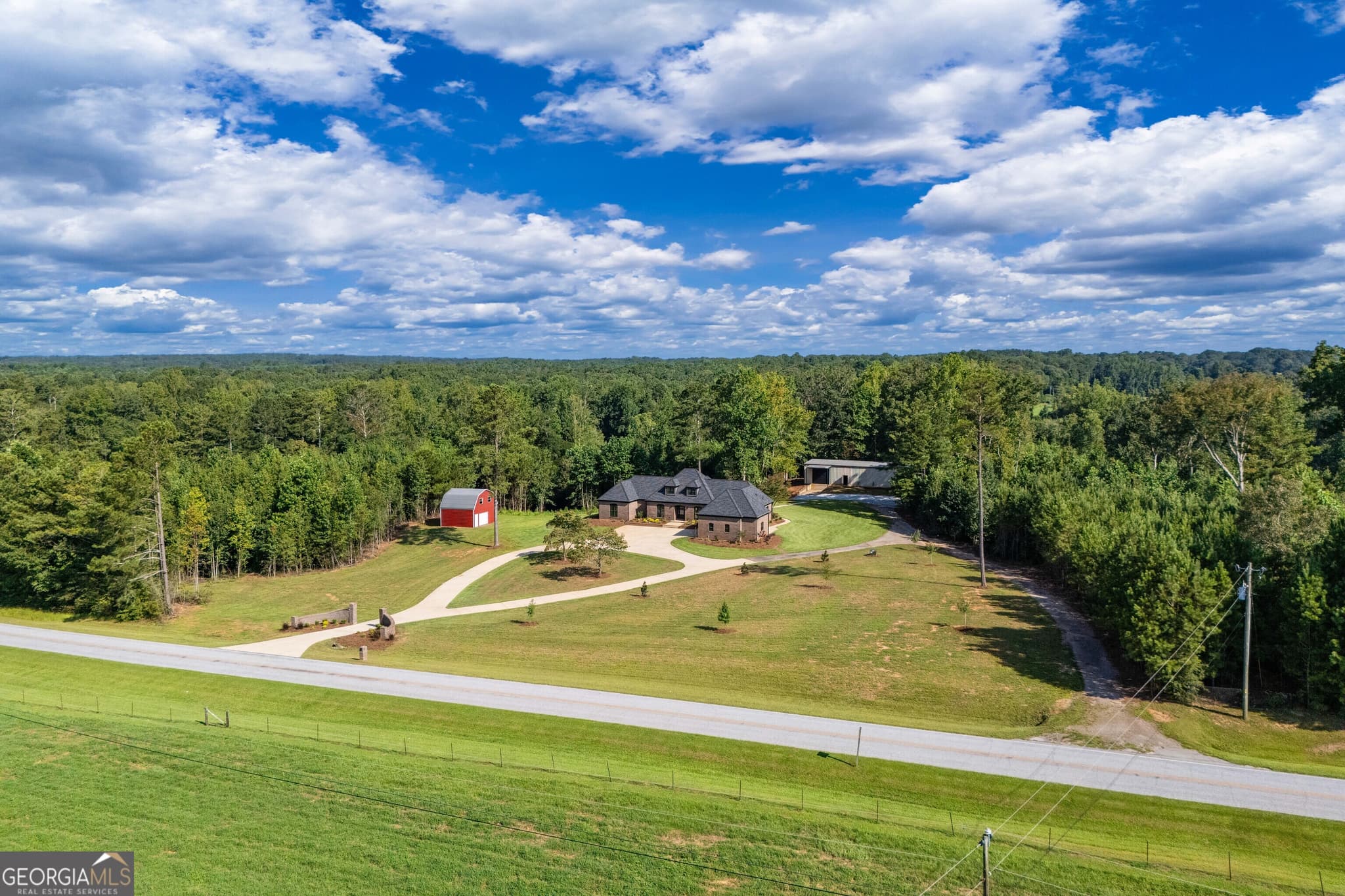 4 bedroom, 3.5 bathroom, 3,290 sq ft single family residence for sale at 1360 Gum Creek Airport Road, Roopville, GA 30170 — photo 3