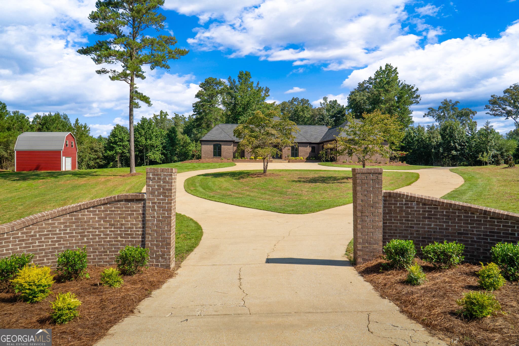 4 bedroom, 3.5 bathroom, 3,290 sq ft single family residence for sale at 1360 Gum Creek Airport Road, Roopville, GA 30170 — photo 4