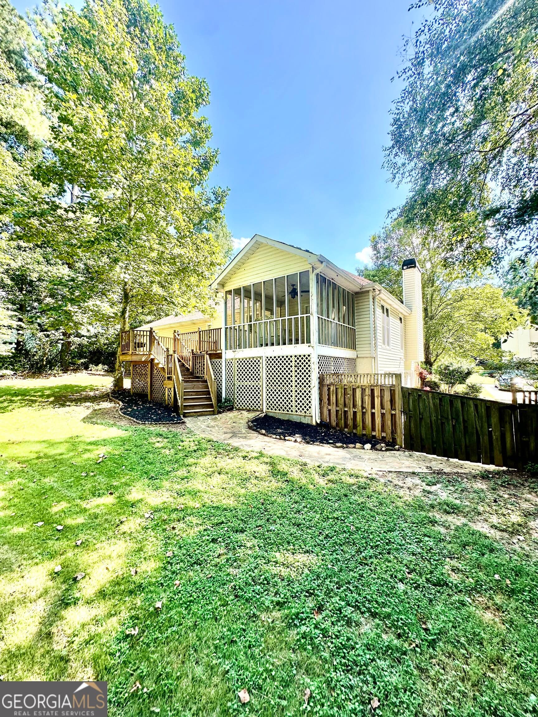 4 bedroom, 3 bathroom, 2,798 sq ft single family residence for sale at 439 Abbington Lane, Douglasville, GA 30134 — photo 7